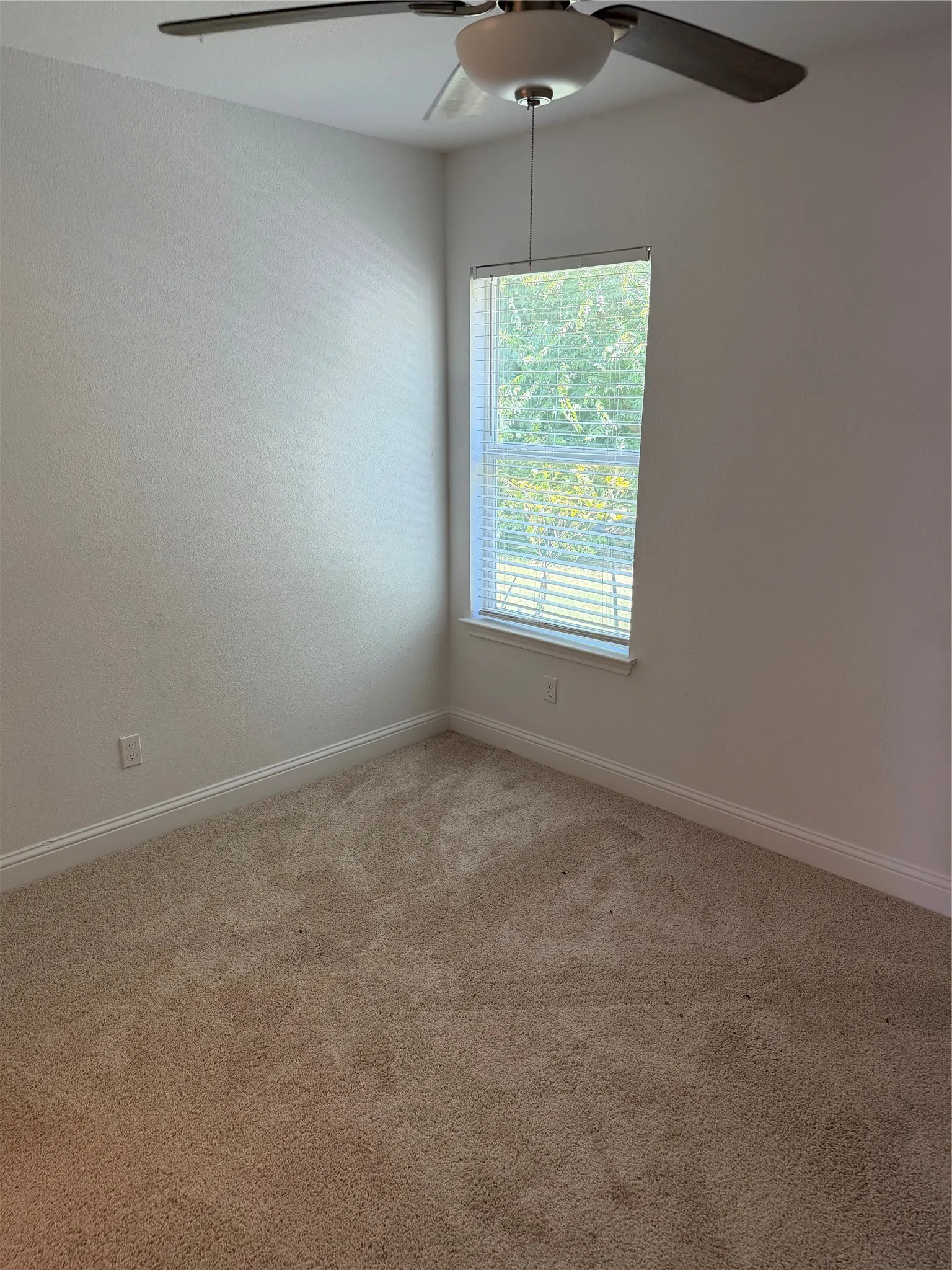 Single Family Residence For Rent in Dallas County , 3511 Elm Grove Road, Wylie, Texas 75098, 2 Bedroom, 1 Bathroom, Garage spaces, 900 Sqft, built in 1947, mls#21327798, Real Estate Agent in Wylie, Homes For Rent in Dallas county, Homes For Rent in Wylie, Realtor in Wylie Texas, Real Estate Brokerage Independent Realty Texas, Luminita Cordes Realtor