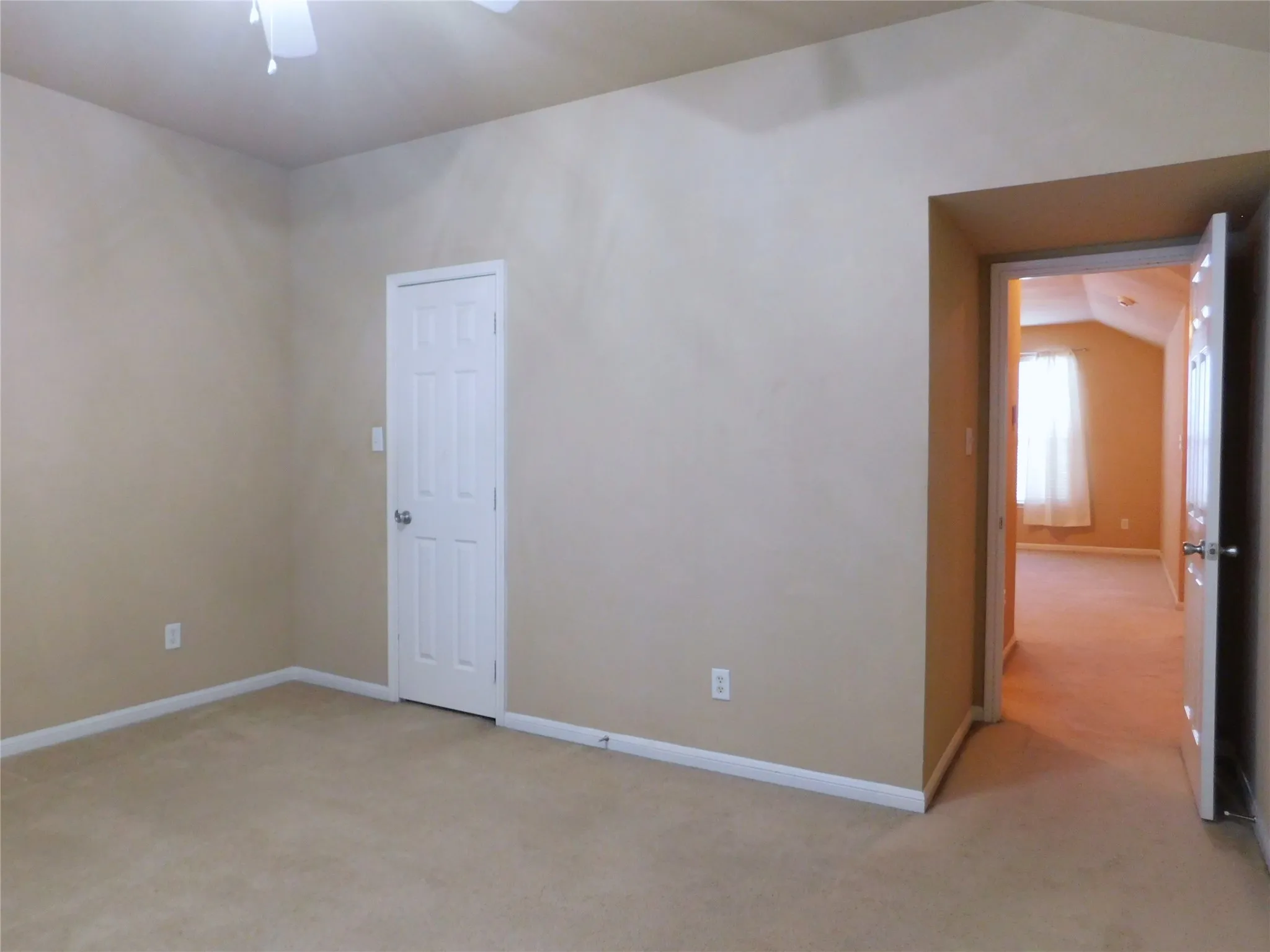 Single Family Residence For Rent in Denton County , 108 Red Bluff Drive, Hickory Creek, Texas 75065, 4 Bedroom, 3 Bathroom, 2 Garage spaces, 2,521 Sqft, built in 2004, mls#21327938, Real Estate Agent in Hickory Creek, Homes For Rent in Denton county, Homes For Rent in Hickory Creek, Realtor in Hickory Creek Texas, Real Estate Brokerage Independent Realty Texas, Luminita Cordes Realtor