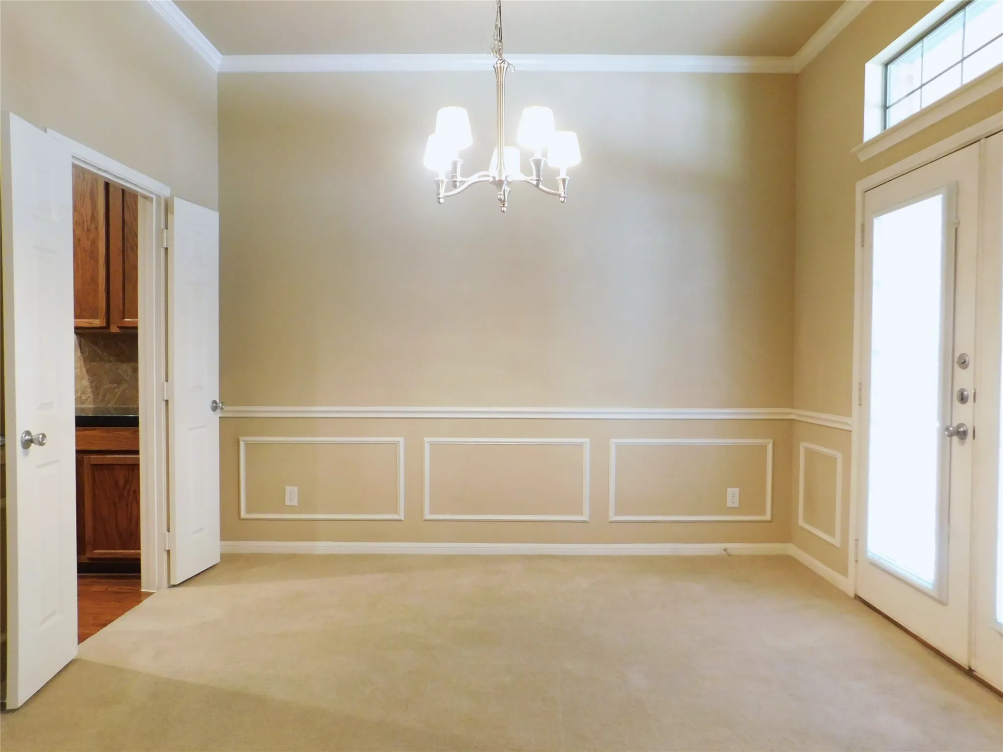 Single Family Residence For Rent in Denton County , 108 Red Bluff Drive, Hickory Creek, Texas 75065, 4 Bedroom, 3 Bathroom, 2 Garage spaces, 2,521 Sqft, built in 2004, mls#21327938, Real Estate Agent in Hickory Creek, Homes For Rent in Denton county, Homes For Rent in Hickory Creek, Realtor in Hickory Creek Texas, Real Estate Brokerage Independent Realty Texas, Luminita Cordes Realtor