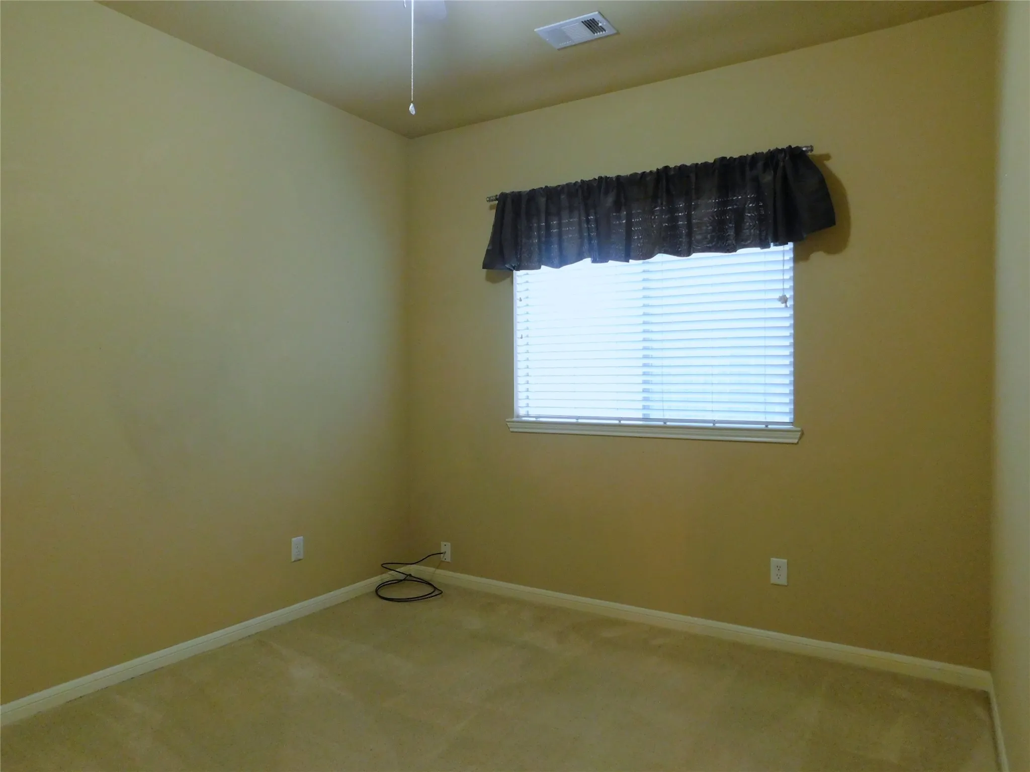 Single Family Residence For Rent in Denton County , 108 Red Bluff Drive, Hickory Creek, Texas 75065, 4 Bedroom, 3 Bathroom, 2 Garage spaces, 2,521 Sqft, built in 2004, mls#21327938, Real Estate Agent in Hickory Creek, Homes For Rent in Denton county, Homes For Rent in Hickory Creek, Realtor in Hickory Creek Texas, Real Estate Brokerage Independent Realty Texas, Luminita Cordes Realtor
