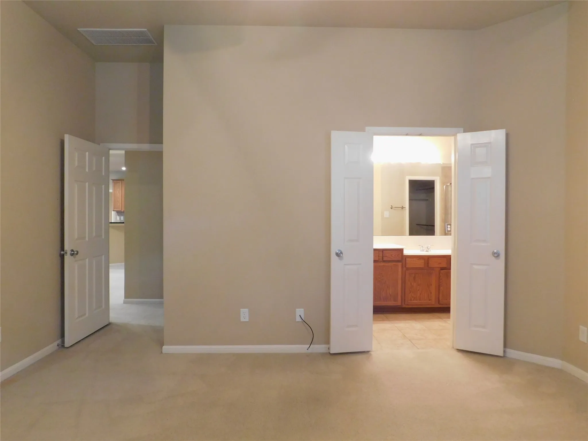 Single Family Residence For Rent in Denton County , 108 Red Bluff Drive, Hickory Creek, Texas 75065, 4 Bedroom, 3 Bathroom, 2 Garage spaces, 2,521 Sqft, built in 2004, mls#21327938, Real Estate Agent in Hickory Creek, Homes For Rent in Denton county, Homes For Rent in Hickory Creek, Realtor in Hickory Creek Texas, Real Estate Brokerage Independent Realty Texas, Luminita Cordes Realtor