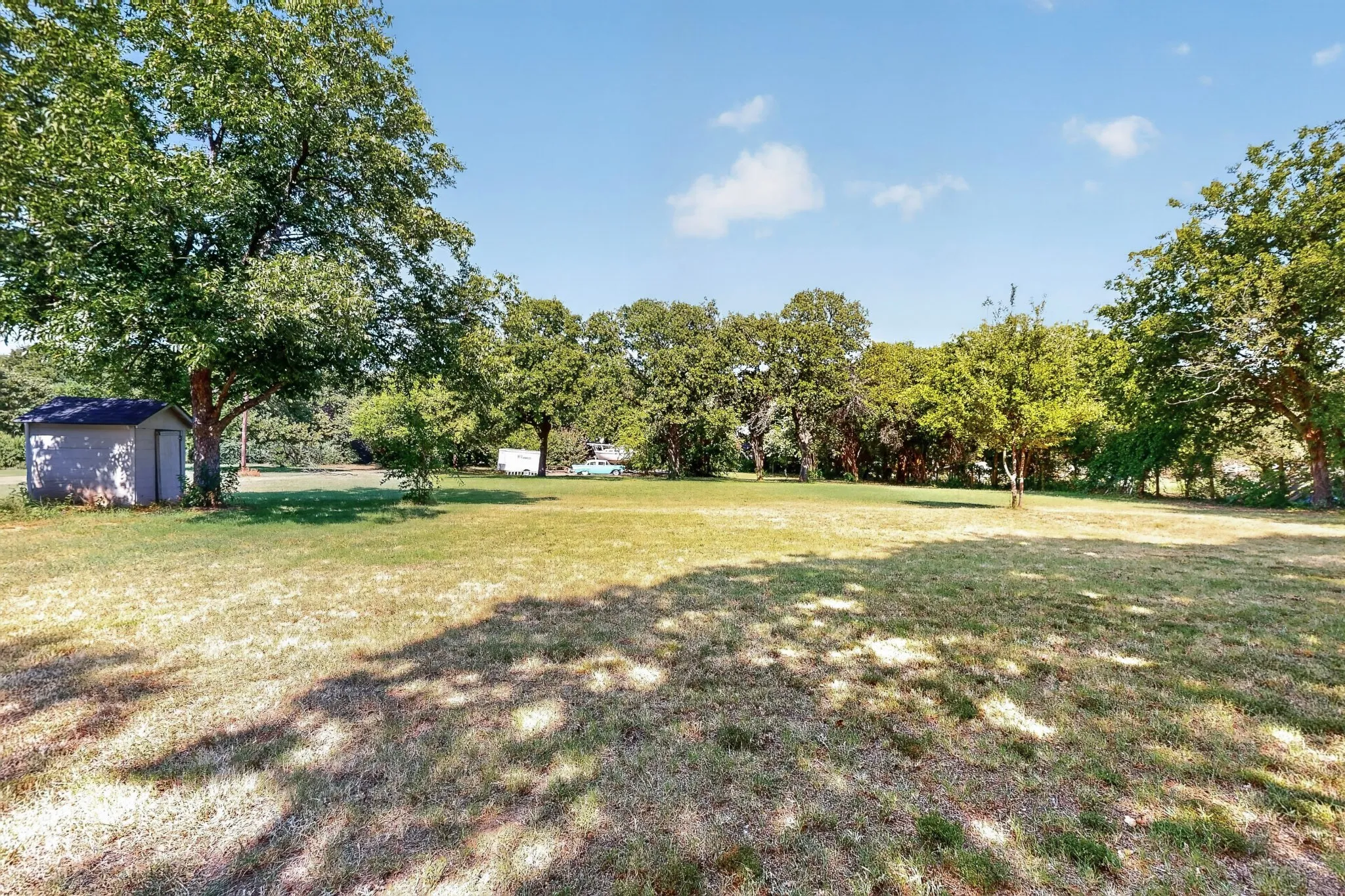 Single Family Residence For Sale in Denton County , 3358 Crawford Drive, Corinth, Texas 76210, 4 Bedroom, 2 Bathroom, 2 Garage spaces, 2,693 Sqft, built in 1969, mls#21324033, Real Estate Agent in Corinth, Homes For Sale in Denton county, Homes For Sale in Corinth, Realtor in Corinth Texas, Real Estate Brokerage Independent Realty Texas, Luminita Cordes Realtor