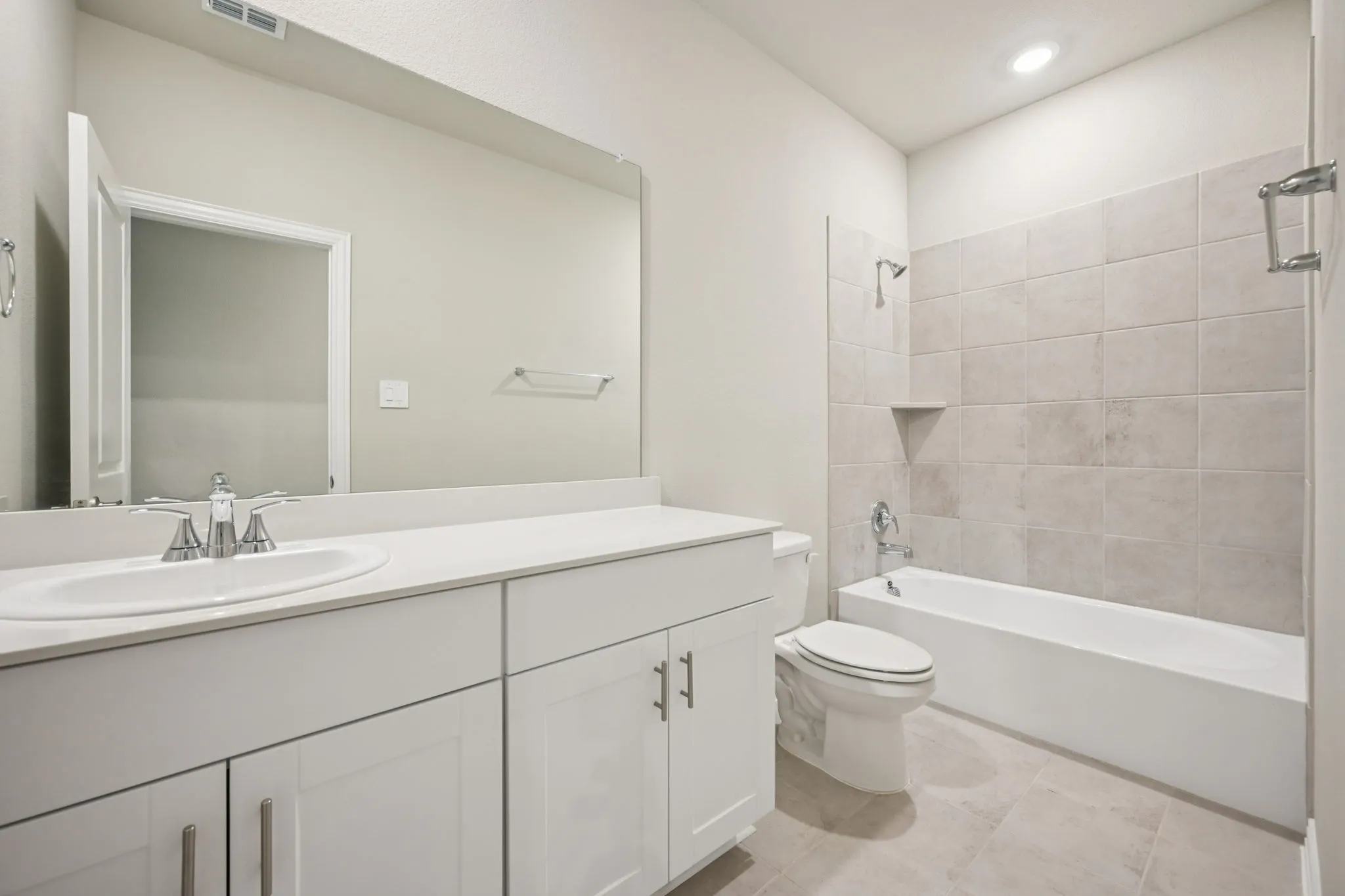 Photo is not of the actual home, but is an inspirational photo of builder’s model home and may depict options, furnishings, and/or decorator features that are not included.