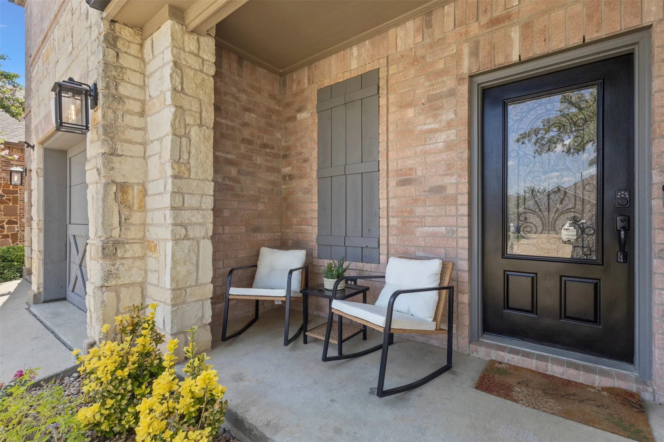Single Family Residence For Sale in Denton County , 2629 Tradewinds Drive, Little Elm, Texas 75068, 5 Bedroom, 3 Bathroom, 2 Garage spaces, 3,363 Sqft, built in 2007, mls#21327718, Real Estate Agent in Little Elm, Homes For Sale in Denton county, Homes For Sale in Little Elm, Realtor in Little Elm Texas, Real Estate Brokerage Independent Realty Texas, Luminita Cordes Realtor