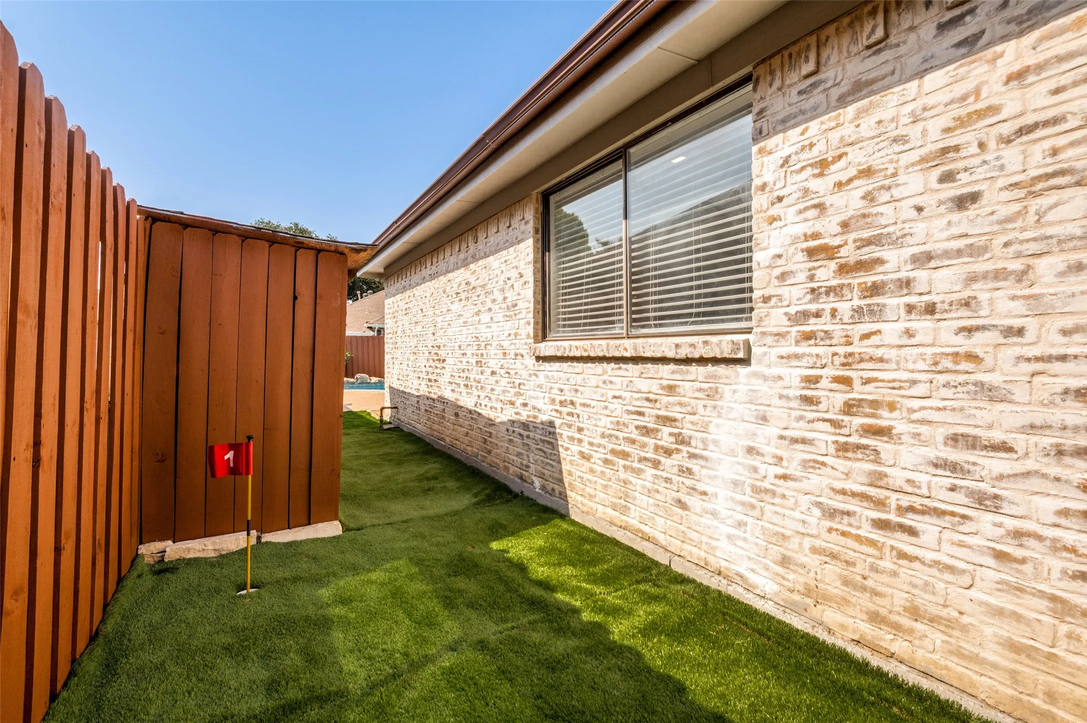 Single Family Residence For Rent in Collin County , 4316 Denver Drive, Plano, Texas 75093, 3 Bedroom, 2 Bathroom, 2 Garage spaces, 1,893 Sqft, built in 1983, mls#21327985, Real Estate Agent in Plano, Homes For Rent in Collin county, Homes For Rent in Plano, Realtor in Plano Texas, Real Estate Brokerage Independent Realty Texas, Luminita Cordes Realtor