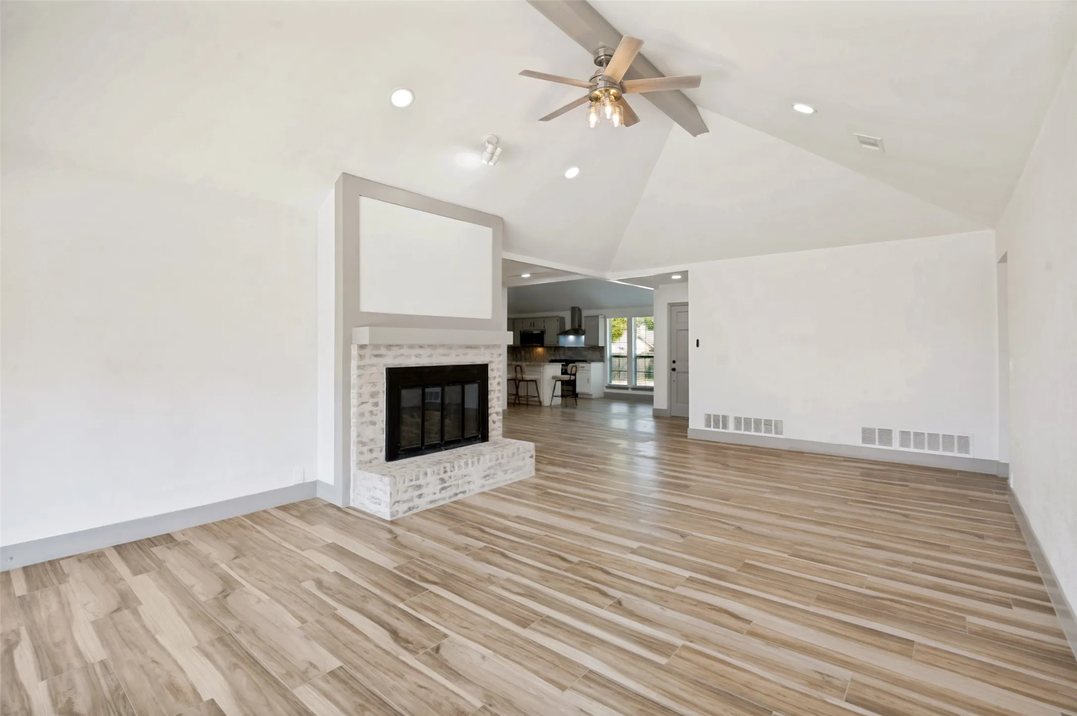 Single Family Residence For Rent in Collin County , 4316 Denver Drive, Plano, Texas 75093, 3 Bedroom, 2 Bathroom, 2 Garage spaces, 1,893 Sqft, built in 1983, mls#21327985, Real Estate Agent in Plano, Homes For Rent in Collin county, Homes For Rent in Plano, Realtor in Plano Texas, Real Estate Brokerage Independent Realty Texas, Luminita Cordes Realtor