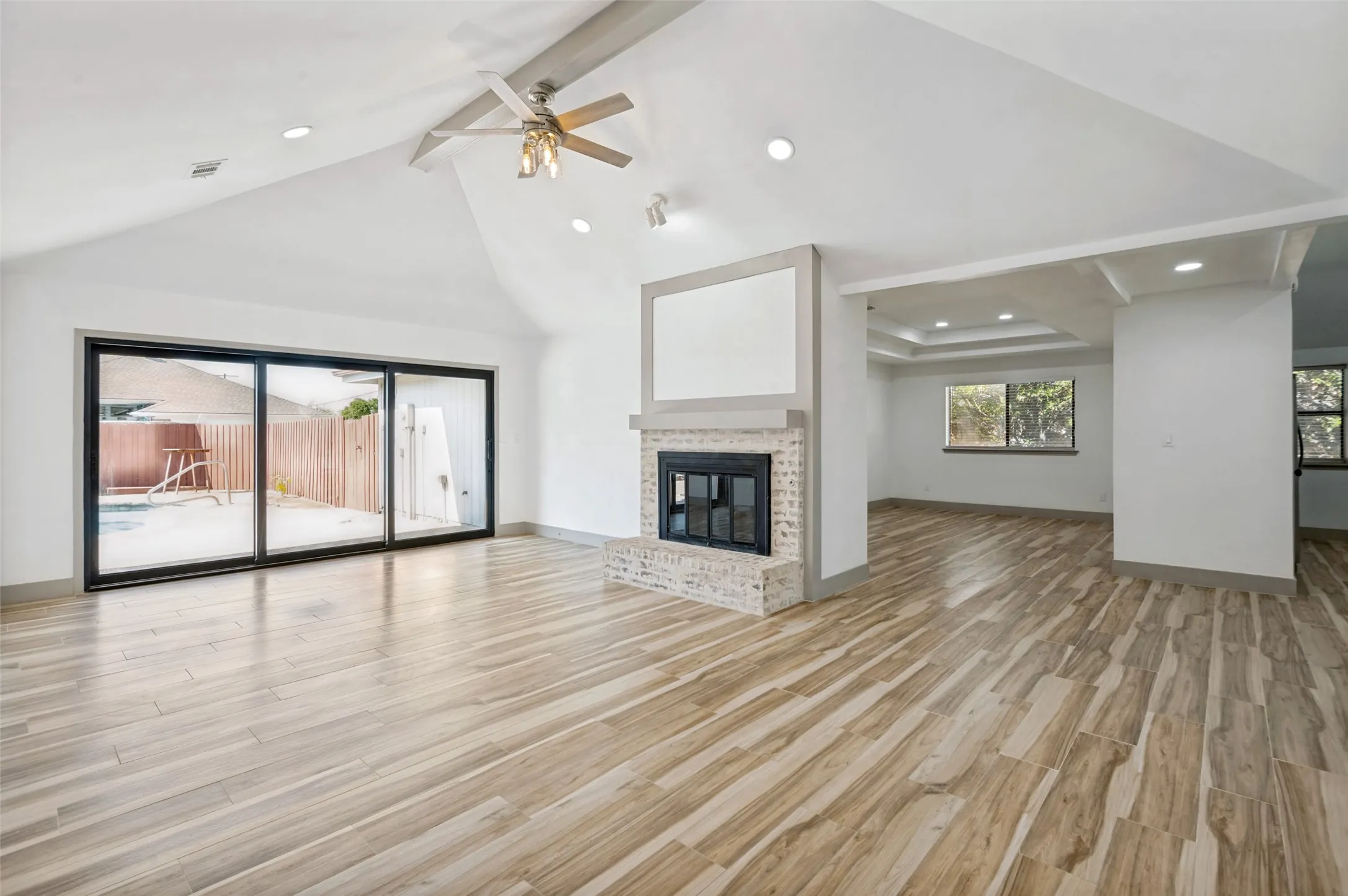 Single Family Residence For Rent in Collin County , 4316 Denver Drive, Plano, Texas 75093, 3 Bedroom, 2 Bathroom, 2 Garage spaces, 1,893 Sqft, built in 1983, mls#21327985, Real Estate Agent in Plano, Homes For Rent in Collin county, Homes For Rent in Plano, Realtor in Plano Texas, Real Estate Brokerage Independent Realty Texas, Luminita Cordes Realtor