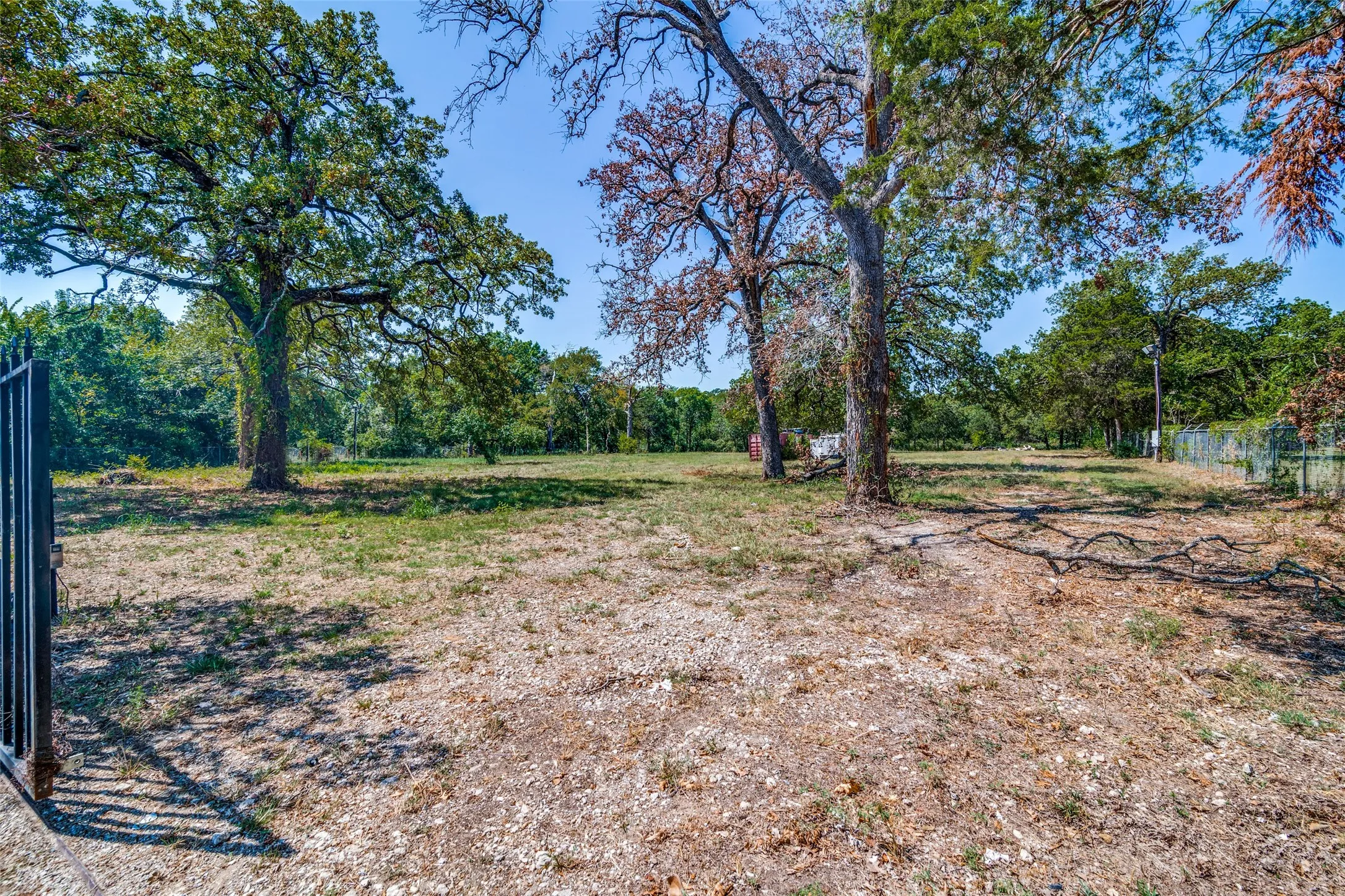 Unimproved Land For Sale in Dallas County , 4105 Hickory Tree Road, Balch Springs, Texas 75180, 0, 0, Garage spaces, 0 Sqft, built in 0, mls#21327613, Real Estate Agent in Balch Springs, Homes For Sale in Dallas county, Homes For Sale in Balch Springs, Realtor in Balch Springs Texas, Real Estate Brokerage Independent Realty Texas, Luminita Cordes Realtor