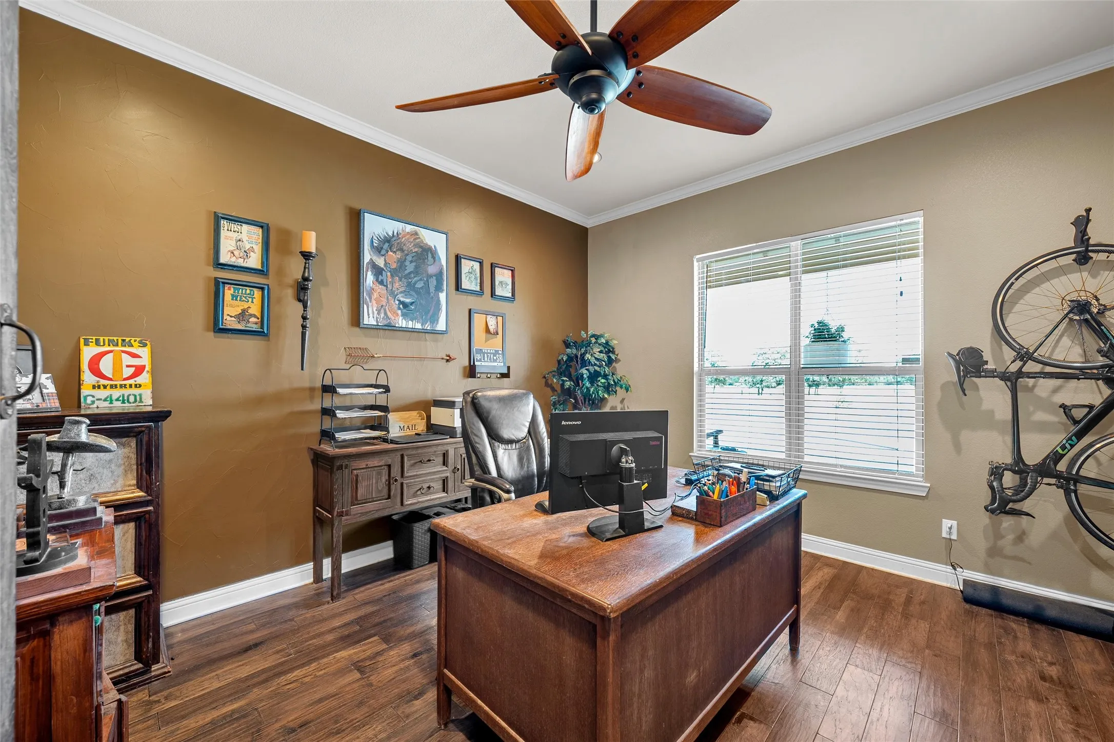 Farm For Sale in Hill County , 180 Hcr 2224 E, Aquilla, Texas 76622, 4 Bedroom, 3 Bathroom, Garage spaces, 3,432 Sqft, built in 2012, mls#21326494, Real Estate Agent in Aquilla, Homes For Sale in Hill county, Homes For Sale in Aquilla, Realtor in Aquilla Texas, Real Estate Brokerage Independent Realty Texas, Luminita Cordes Realtor