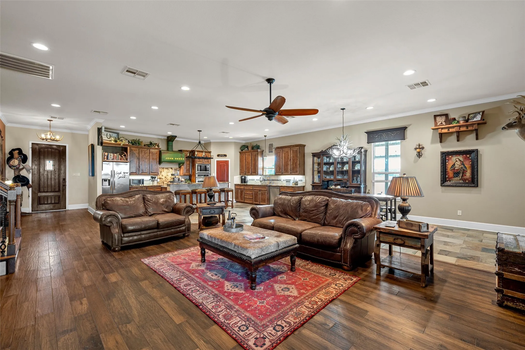 Farm For Sale in Hill County , 180 Hcr 2224 E, Aquilla, Texas 76622, 4 Bedroom, 3 Bathroom, Garage spaces, 3,432 Sqft, built in 2012, mls#21326494, Real Estate Agent in Aquilla, Homes For Sale in Hill county, Homes For Sale in Aquilla, Realtor in Aquilla Texas, Real Estate Brokerage Independent Realty Texas, Luminita Cordes Realtor