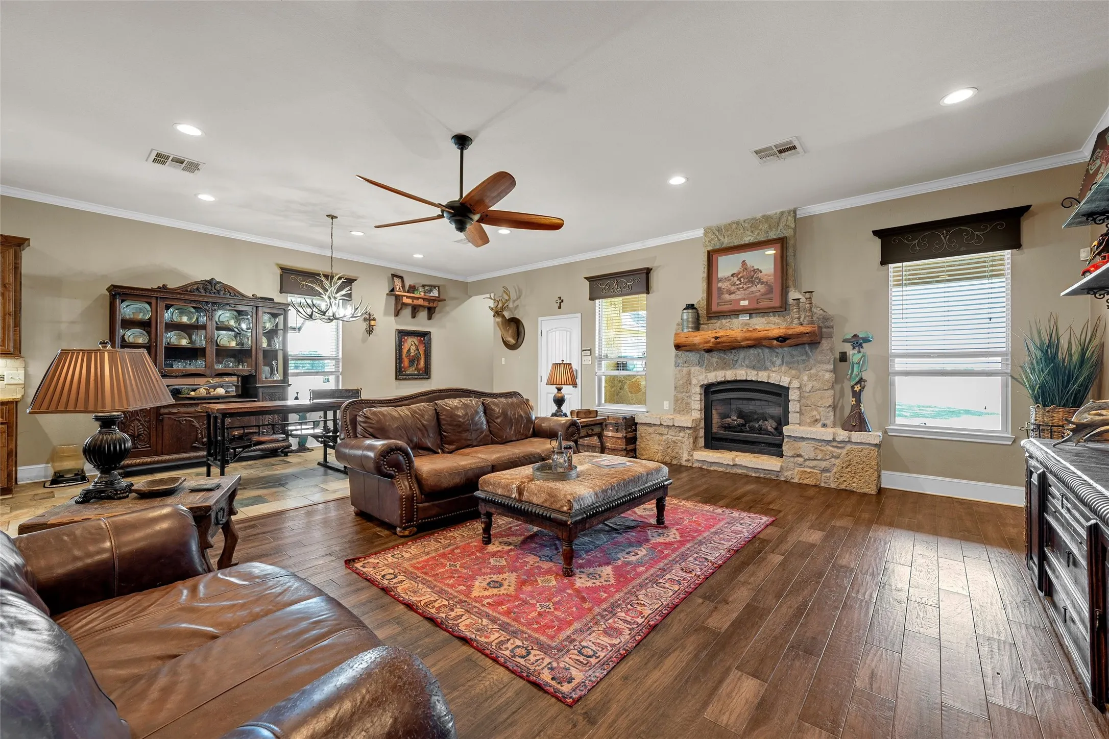 Farm For Sale in Hill County , 180 Hcr 2224 E, Aquilla, Texas 76622, 4 Bedroom, 3 Bathroom, Garage spaces, 3,432 Sqft, built in 2012, mls#21326494, Real Estate Agent in Aquilla, Homes For Sale in Hill county, Homes For Sale in Aquilla, Realtor in Aquilla Texas, Real Estate Brokerage Independent Realty Texas, Luminita Cordes Realtor