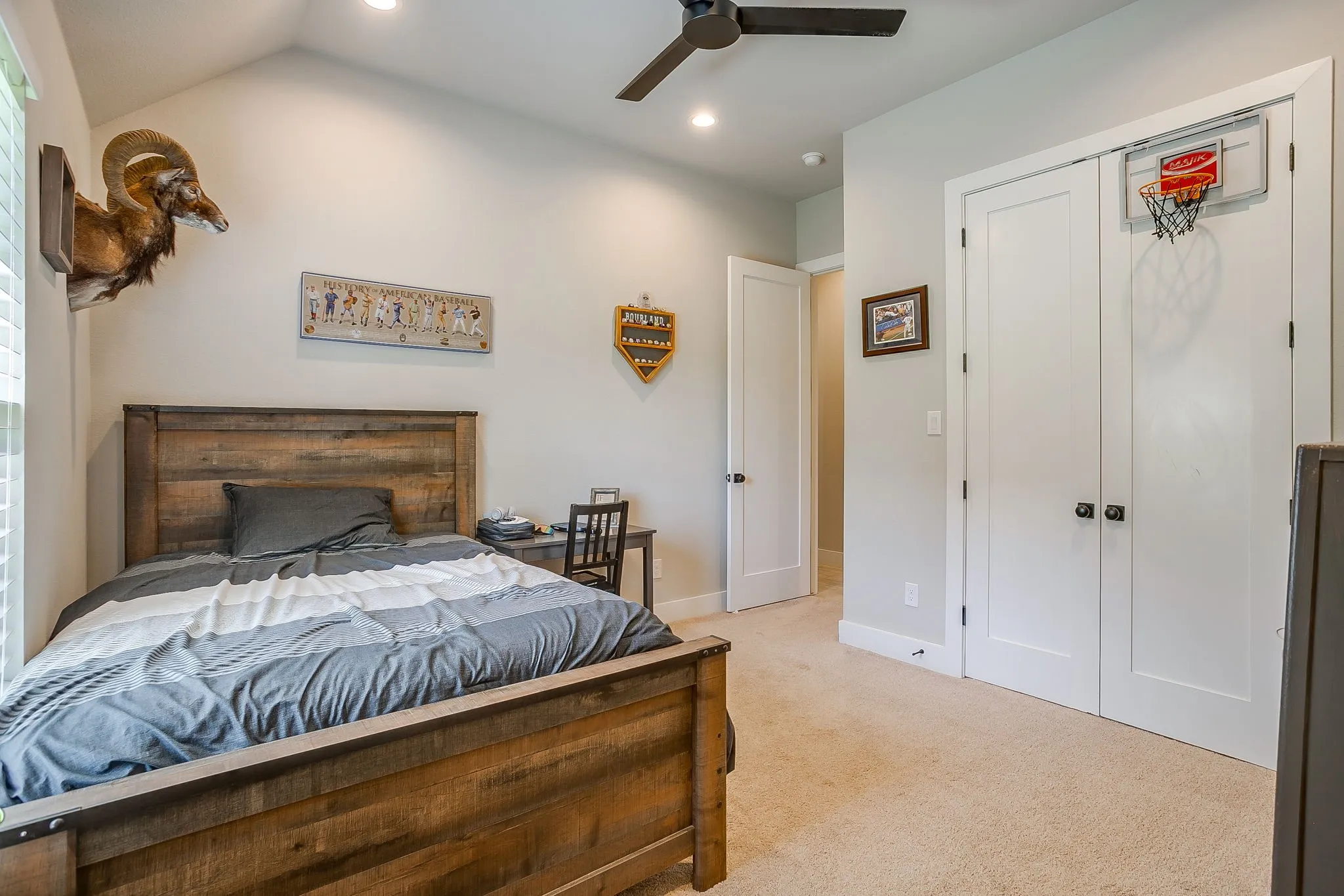 Single Family Residence For Sale in Parker County , 1011 Glenoaks Drive, Weatherford, Texas 76088, 5 Bedroom, 3 Bathroom, 3 Garage spaces, 2,556 Sqft, built in 2022, mls#21327566, Real Estate Agent in Weatherford, Homes For Sale in Parker county, Homes For Sale in Weatherford, Realtor in Weatherford Texas, Real Estate Brokerage Independent Realty Texas, Luminita Cordes Realtor