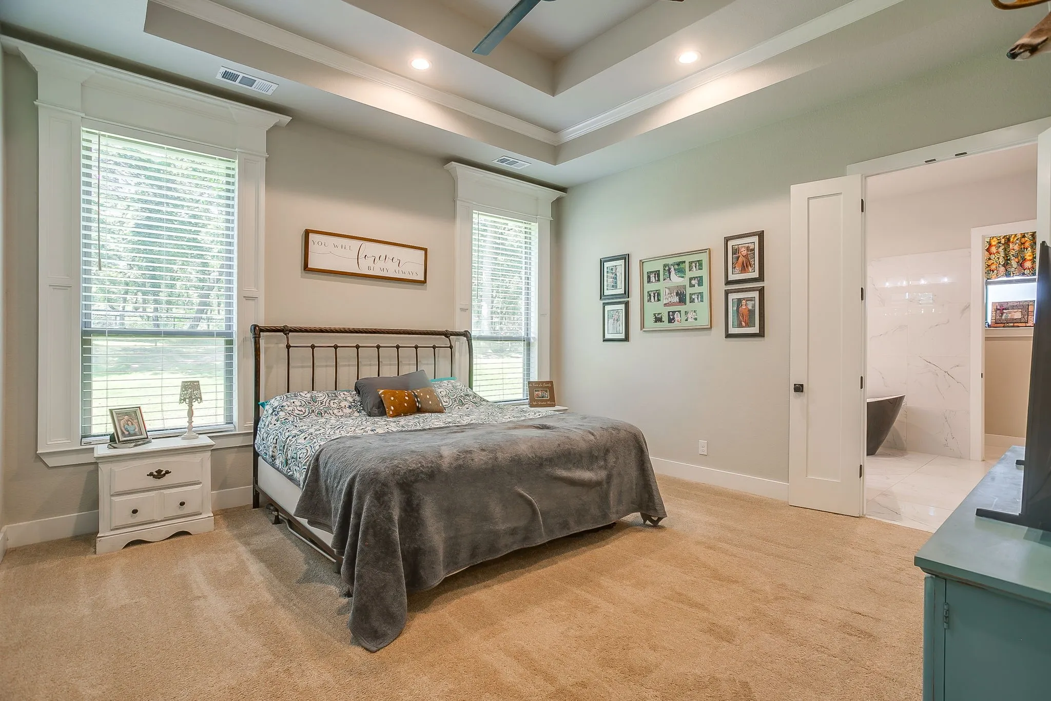 Single Family Residence For Sale in Parker County , 1011 Glenoaks Drive, Weatherford, Texas 76088, 5 Bedroom, 3 Bathroom, 3 Garage spaces, 2,556 Sqft, built in 2022, mls#21327566, Real Estate Agent in Weatherford, Homes For Sale in Parker county, Homes For Sale in Weatherford, Realtor in Weatherford Texas, Real Estate Brokerage Independent Realty Texas, Luminita Cordes Realtor