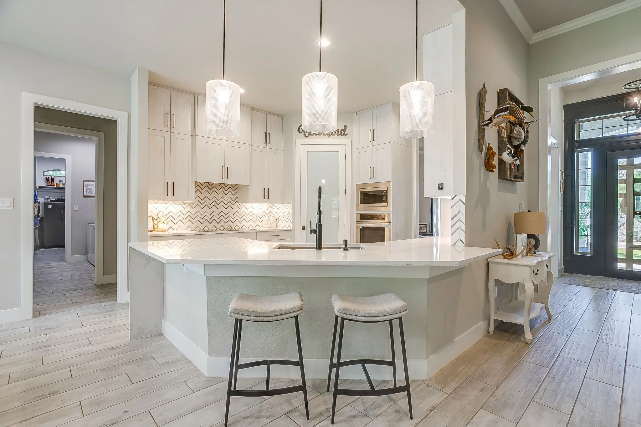 Single Family Residence For Sale in Parker County , 1011 Glenoaks Drive, Weatherford, Texas 76088, 5 Bedroom, 3 Bathroom, 3 Garage spaces, 2,556 Sqft, built in 2022, mls#21327566, Real Estate Agent in Weatherford, Homes For Sale in Parker county, Homes For Sale in Weatherford, Realtor in Weatherford Texas, Real Estate Brokerage Independent Realty Texas, Luminita Cordes Realtor