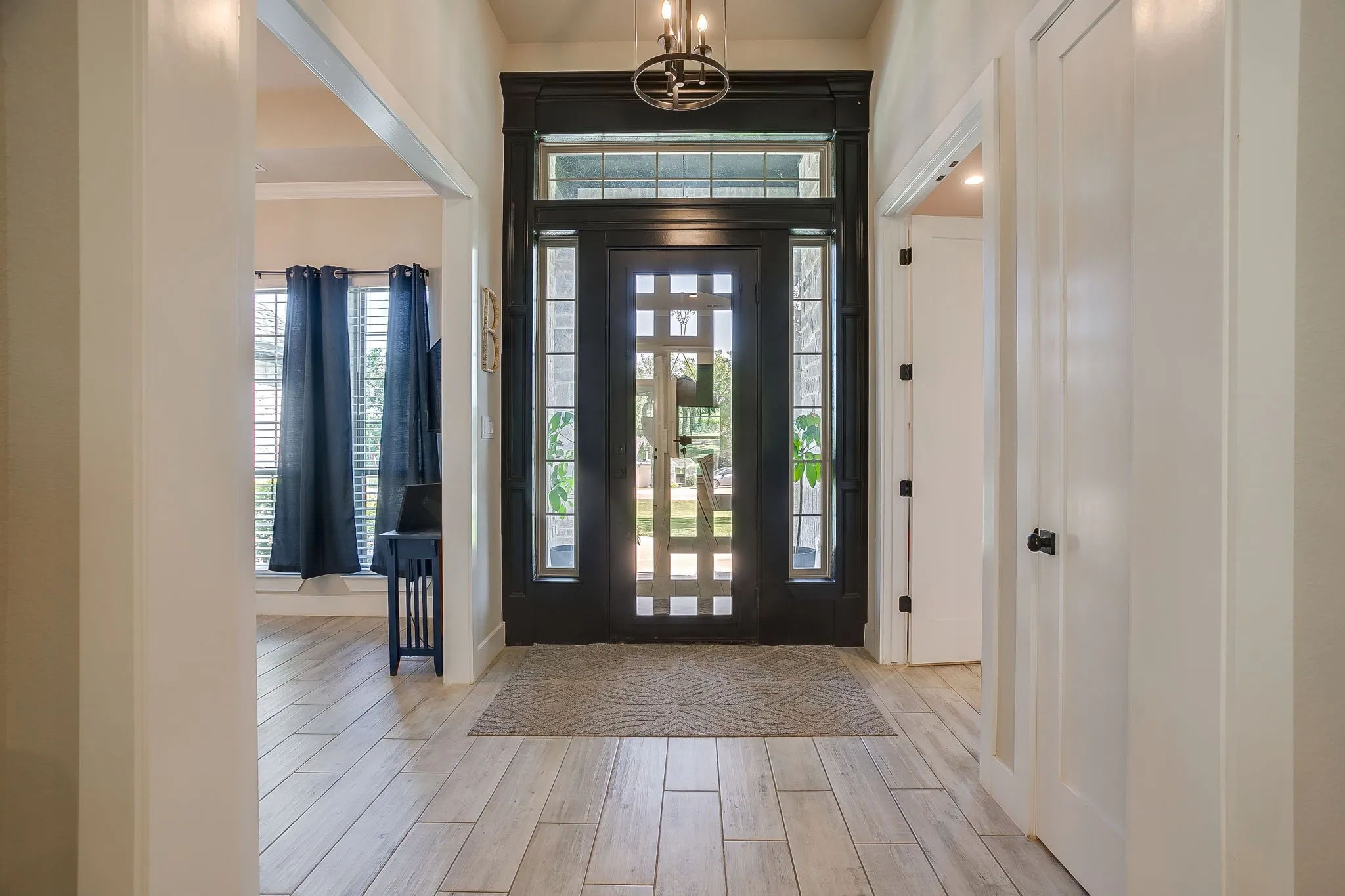 Single Family Residence For Sale in Parker County , 1011 Glenoaks Drive, Weatherford, Texas 76088, 5 Bedroom, 3 Bathroom, 3 Garage spaces, 2,556 Sqft, built in 2022, mls#21327566, Real Estate Agent in Weatherford, Homes For Sale in Parker county, Homes For Sale in Weatherford, Realtor in Weatherford Texas, Real Estate Brokerage Independent Realty Texas, Luminita Cordes Realtor