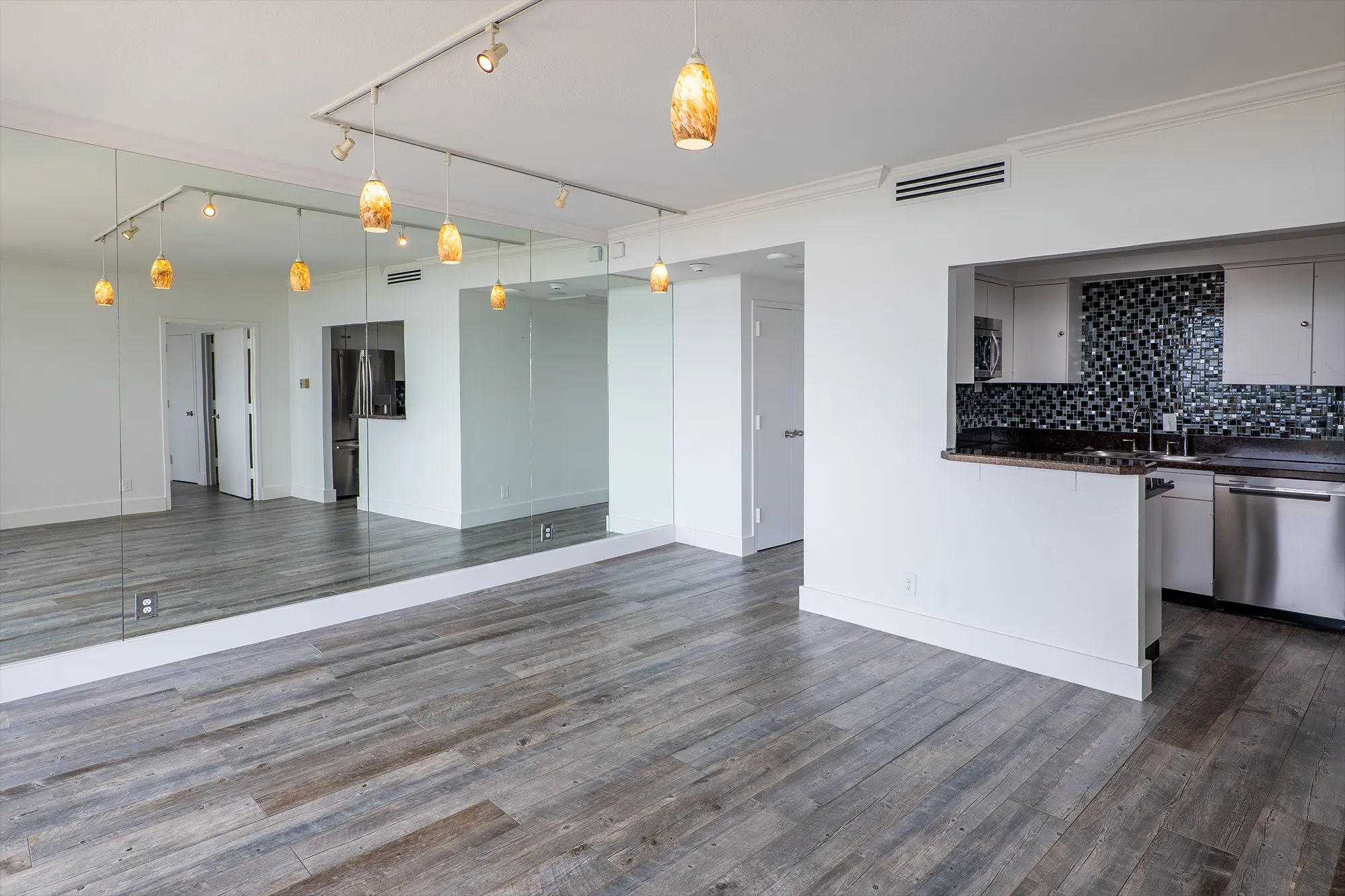 Adaptable Living/Dining Room Configuration!