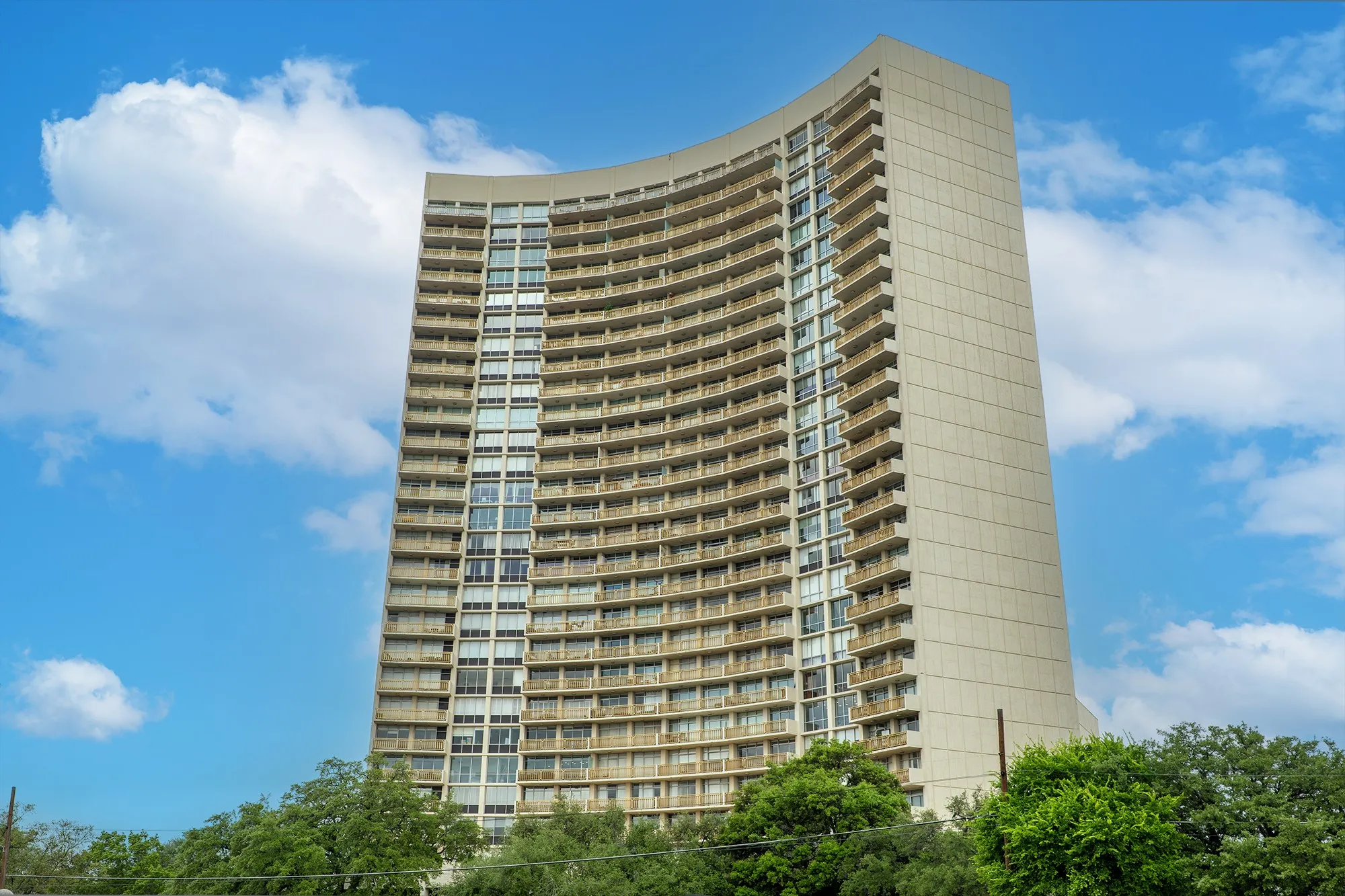 Condominium For Rent in Dallas County , 6211 W Northwest Highway 1903, Dallas, Texas 75225, 1 Bedroom, 1 Bathroom, 1 Garage spaces, 585 Sqft, built in 1966, mls#21327654, Real Estate Agent in Dallas, Homes For Rent in Dallas county, Homes For Rent in Dallas, Realtor in Dallas Texas, Real Estate Brokerage Independent Realty Texas, Luminita Cordes Realtor