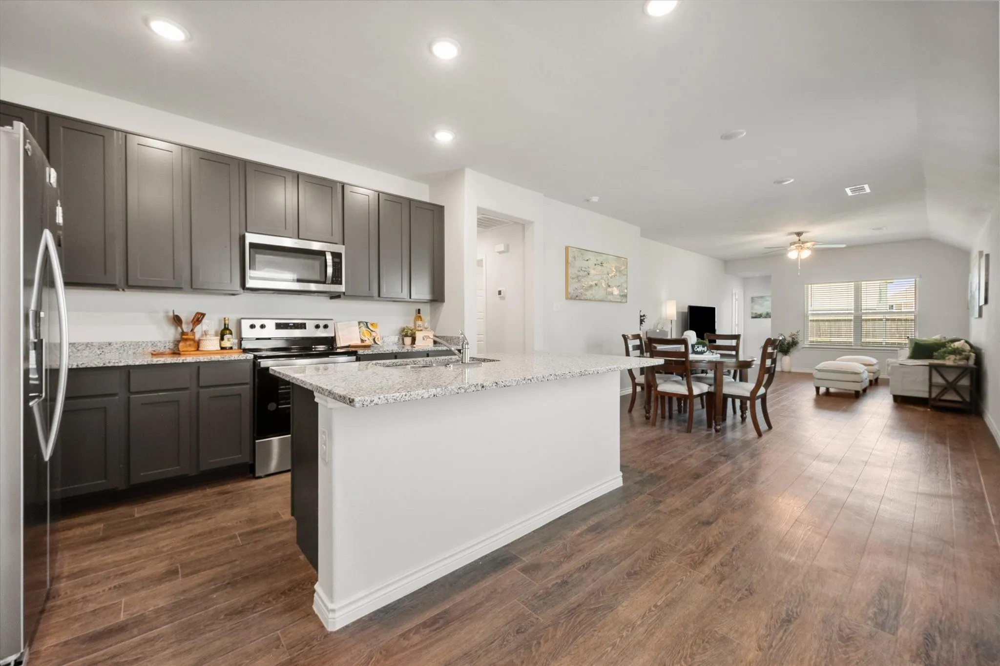 Single Family Residence For Sale in Tarrant County , 10625 Bleat Street, Fort Worth, Texas 76036, 3 Bedroom, 2 Bathroom, 2 Garage spaces, 1,479 Sqft, built in 2024, mls#21327776, Real Estate Agent in Fort Worth, Homes For Sale in Tarrant county, Homes For Sale in Fort Worth, Realtor in Fort Worth Texas, Real Estate Brokerage Independent Realty Texas, Luminita Cordes Realtor