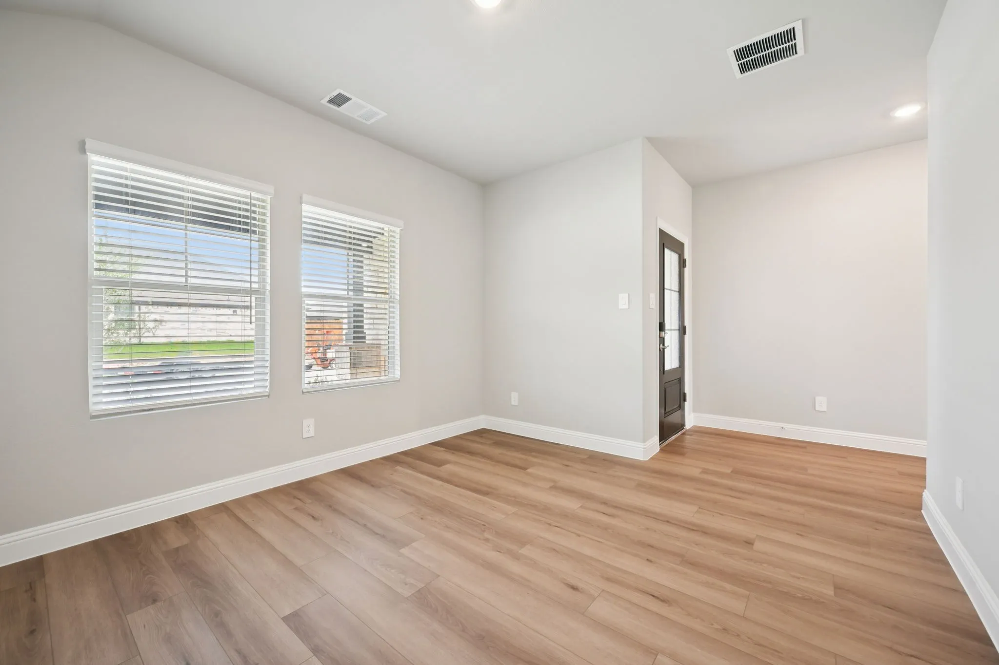 Photo is not of the actual home, but is an inspirational photo of builder’s model home and may depict options, furnishings, and/or decorator features that are not included.