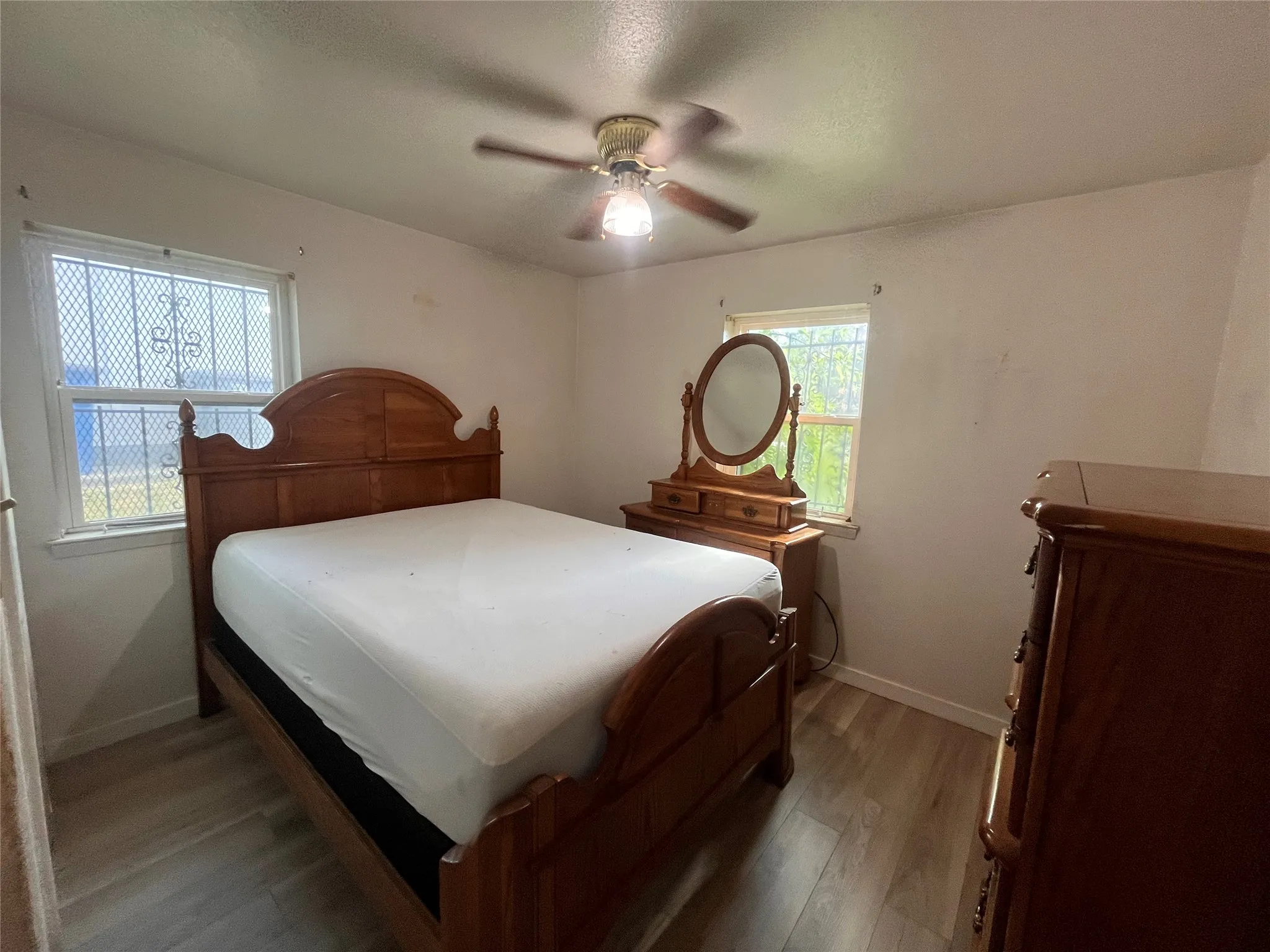Single Family Residence For Sale in Dallas County , 6808 Sweet Sue Lane, Dallas, Texas 75241, 3 Bedroom, 2 Bathroom, 1 Garage spaces, 1,378 Sqft, built in 1962, mls#21328032, Real Estate Agent in Dallas, Homes For Sale in Dallas county, Homes For Sale in Dallas, Realtor in Dallas Texas, Real Estate Brokerage Independent Realty Texas, Luminita Cordes Realtor