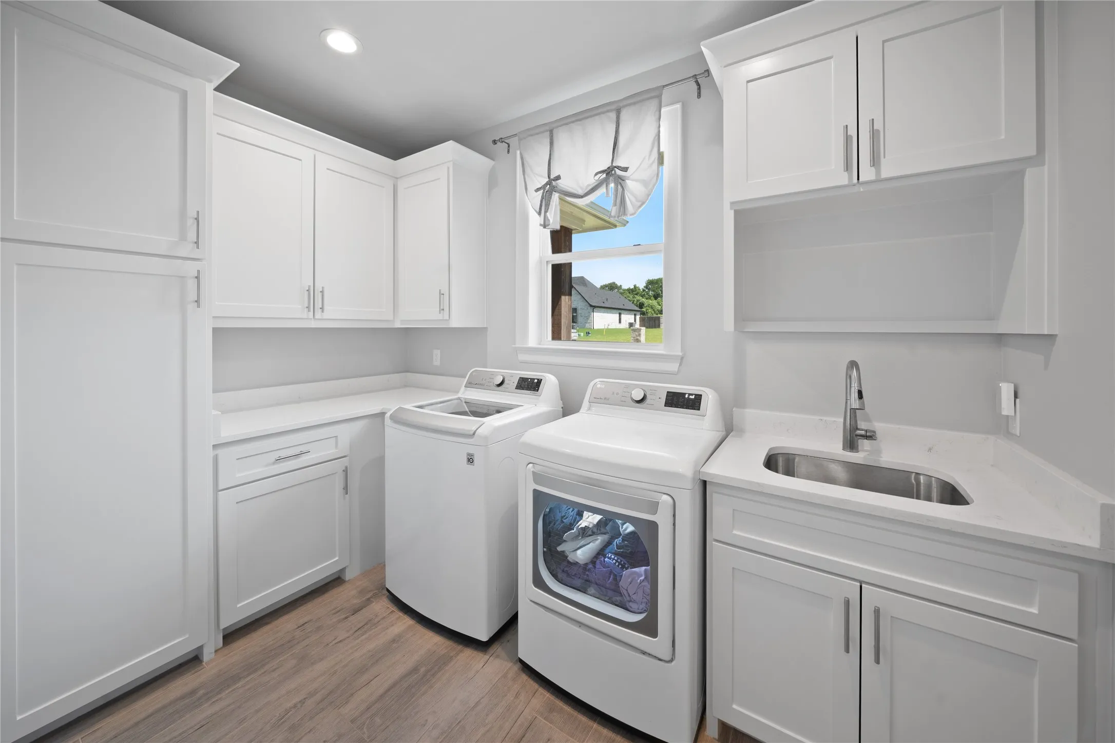Single Family Residence For Sale in Cherokee County , 219 White N Gail Lane, Bullard, Texas 75757, 4 Bedroom, 4 Bathroom, 3 Garage spaces, 3,175 Sqft, built in 2023, mls#21324591, Real Estate Agent in Bullard, Homes For Sale in Cherokee county, Homes For Sale in Bullard, Realtor in Bullard Texas, Real Estate Brokerage Independent Realty Texas, Luminita Cordes Realtor