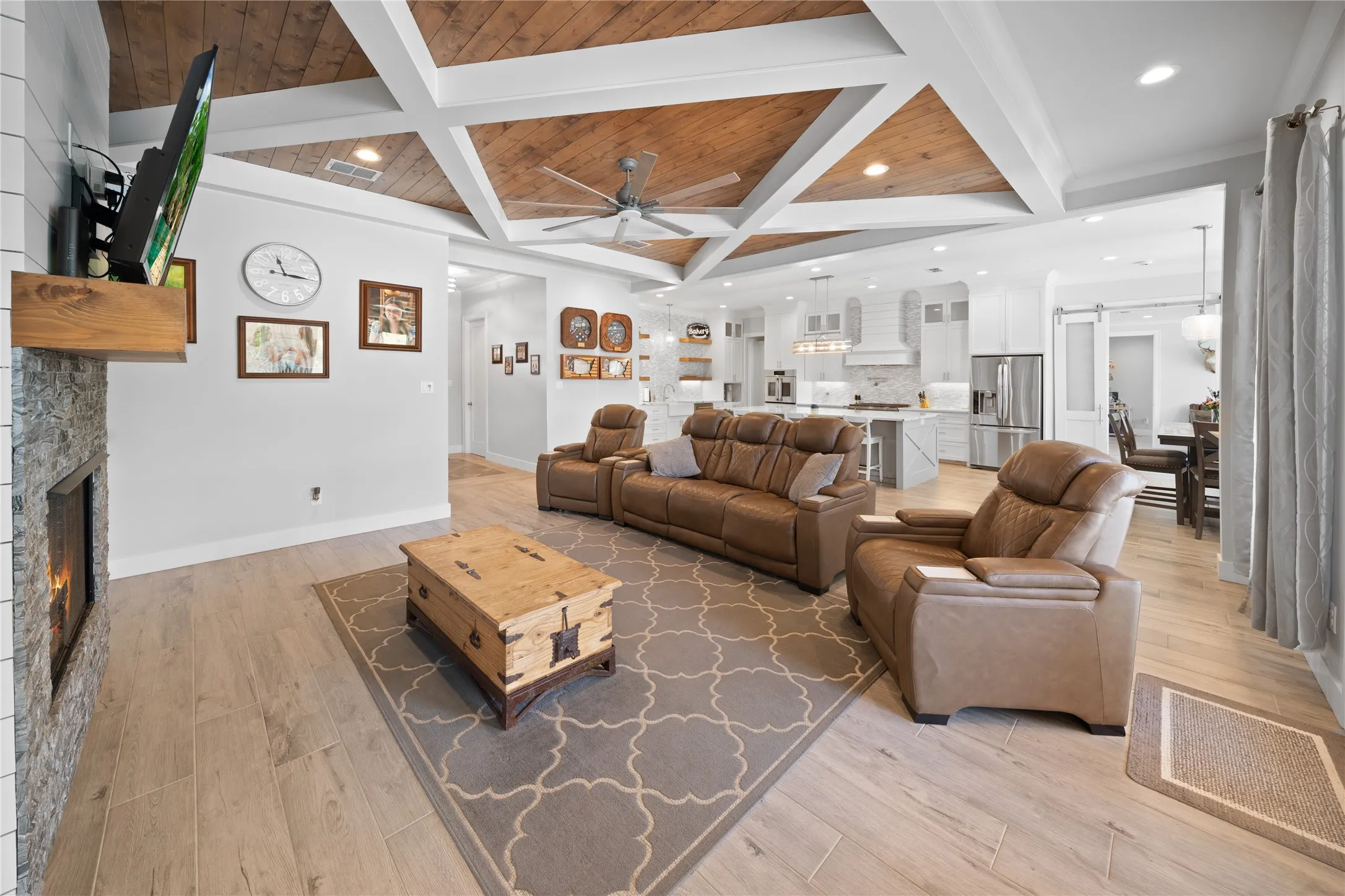 Single Family Residence For Sale in Cherokee County , 219 White N Gail Lane, Bullard, Texas 75757, 4 Bedroom, 4 Bathroom, 3 Garage spaces, 3,175 Sqft, built in 2023, mls#21324591, Real Estate Agent in Bullard, Homes For Sale in Cherokee county, Homes For Sale in Bullard, Realtor in Bullard Texas, Real Estate Brokerage Independent Realty Texas, Luminita Cordes Realtor