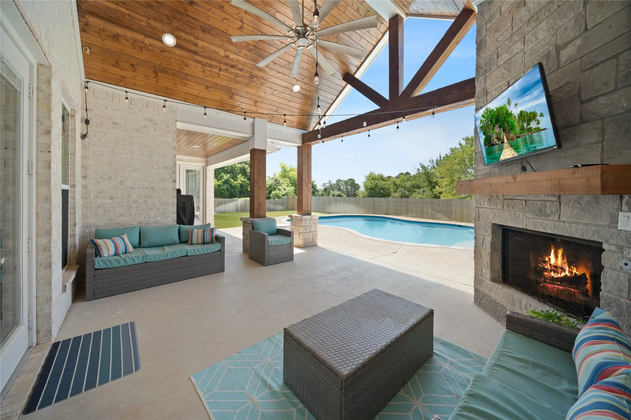 Single Family Residence For Sale in Cherokee County , 219 White N Gail Lane, Bullard, Texas 75757, 4 Bedroom, 4 Bathroom, 3 Garage spaces, 3,175 Sqft, built in 2023, mls#21324591, Real Estate Agent in Bullard, Homes For Sale in Cherokee county, Homes For Sale in Bullard, Realtor in Bullard Texas, Real Estate Brokerage Independent Realty Texas, Luminita Cordes Realtor