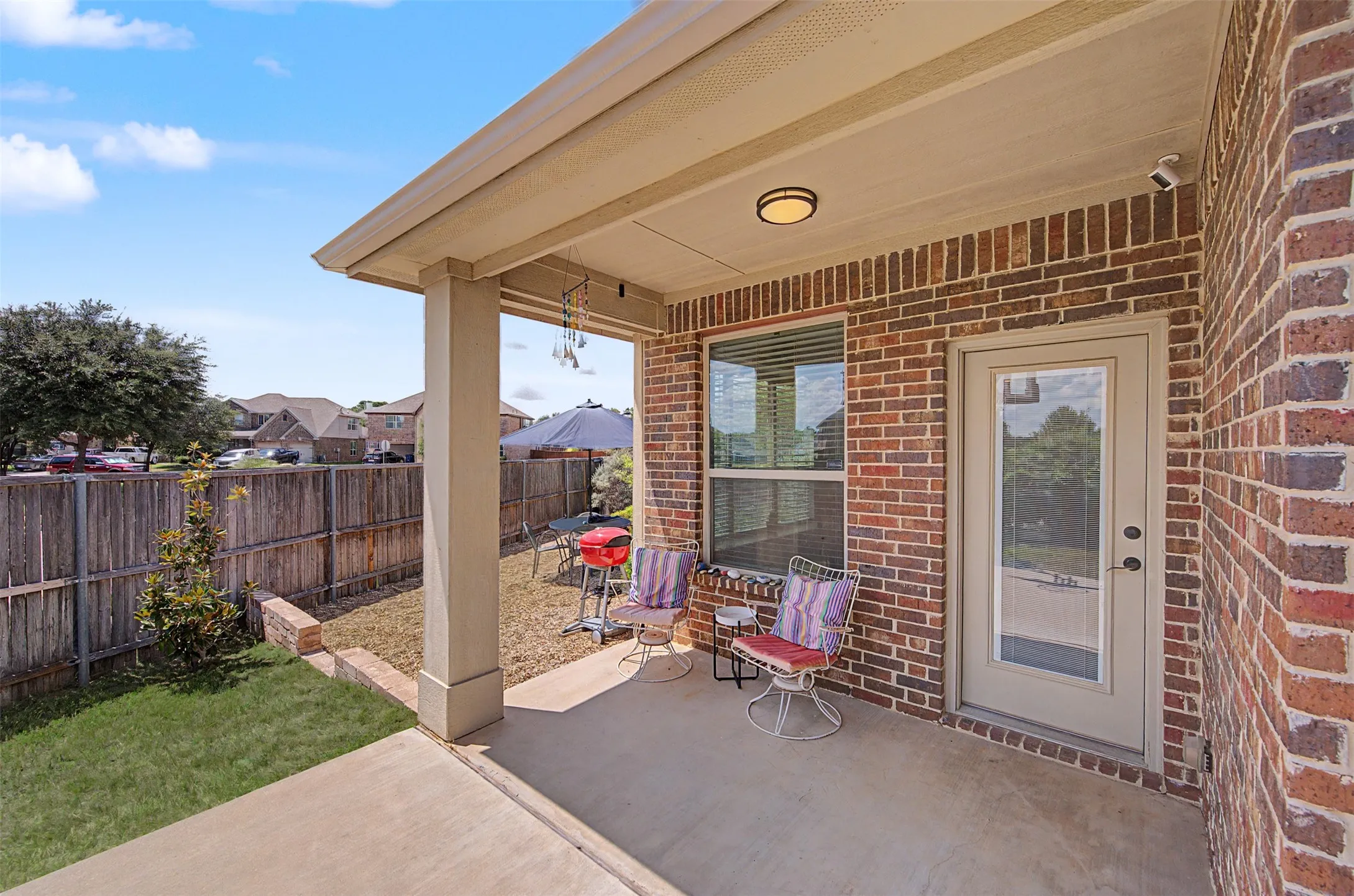 Single Family Residence For Sale in Johnson County , 1204 Barberry Drive, Burleson, Texas 76028, 5 Bedroom, 3 Bathroom, 2 Garage spaces, 3,257 Sqft, built in 2014, mls#21327350, Real Estate Agent in Burleson, Homes For Sale in Johnson county, Homes For Sale in Burleson, Realtor in Burleson Texas, Real Estate Brokerage Independent Realty Texas, Luminita Cordes Realtor