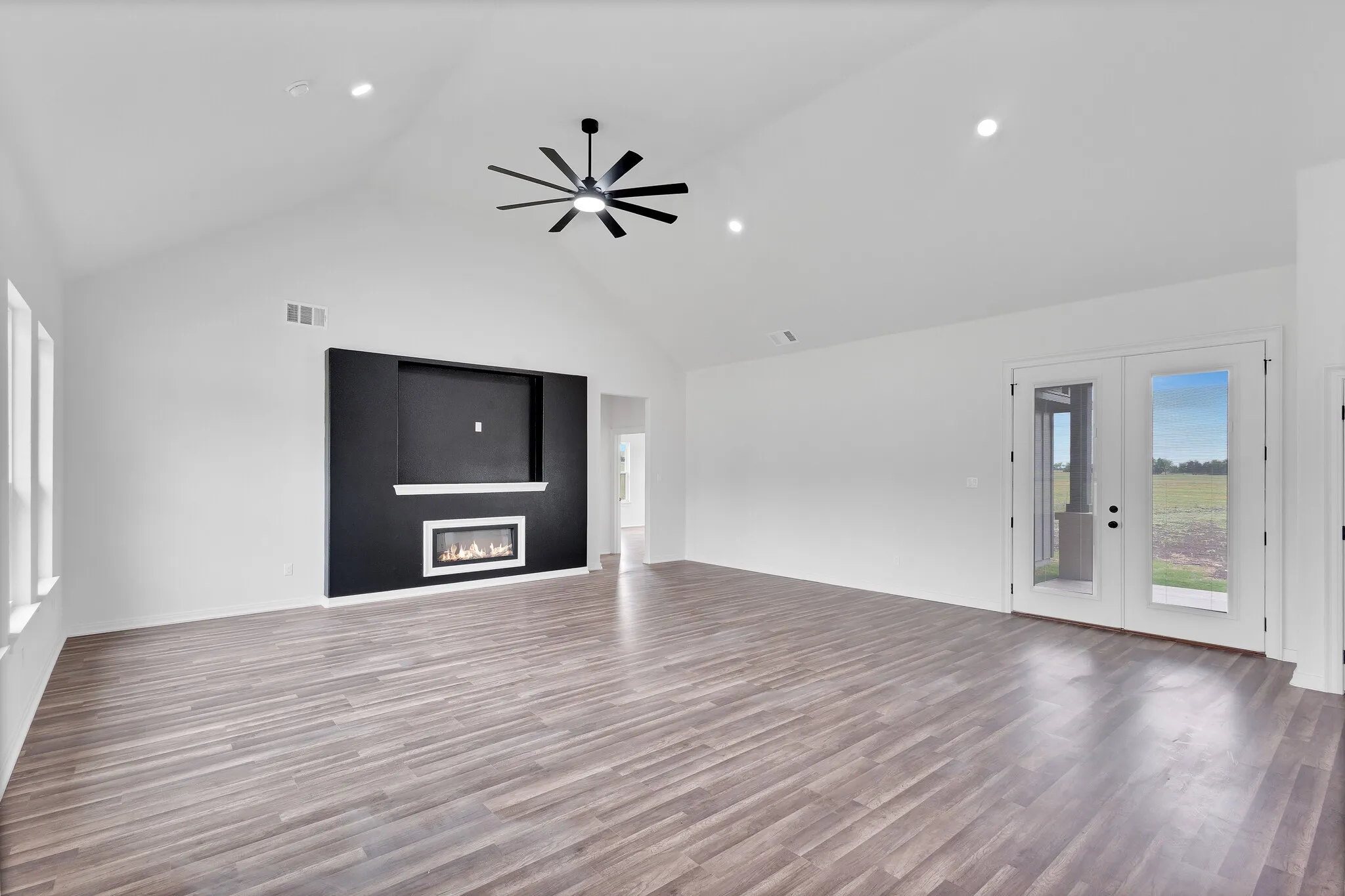 Single Family Residence For Sale in Ellis County , 901 Old Maypearl Road, Waxahachie, Texas 75167, 4 Bedroom, 4 Bathroom, 2 Garage spaces, 2,507 Sqft, built in 2026, mls#21328009, Real Estate Agent in Waxahachie, Homes For Sale in Ellis county, Homes For Sale in Waxahachie, Realtor in Waxahachie Texas, Real Estate Brokerage Independent Realty Texas, Luminita Cordes Realtor
