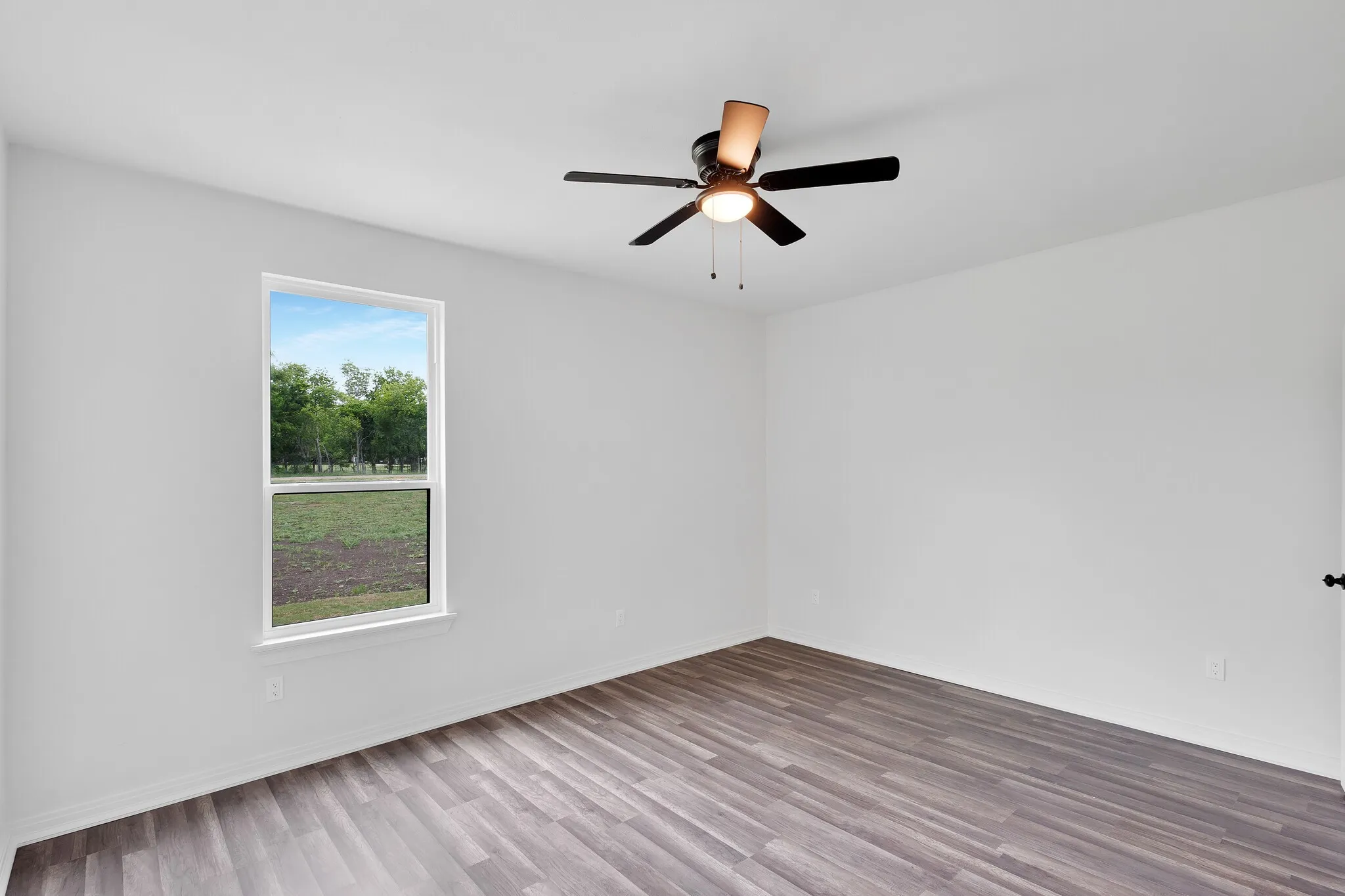 Single Family Residence For Sale in Ellis County , 901 Old Maypearl Road, Waxahachie, Texas 75167, 4 Bedroom, 4 Bathroom, 2 Garage spaces, 2,507 Sqft, built in 2026, mls#21328009, Real Estate Agent in Waxahachie, Homes For Sale in Ellis county, Homes For Sale in Waxahachie, Realtor in Waxahachie Texas, Real Estate Brokerage Independent Realty Texas, Luminita Cordes Realtor