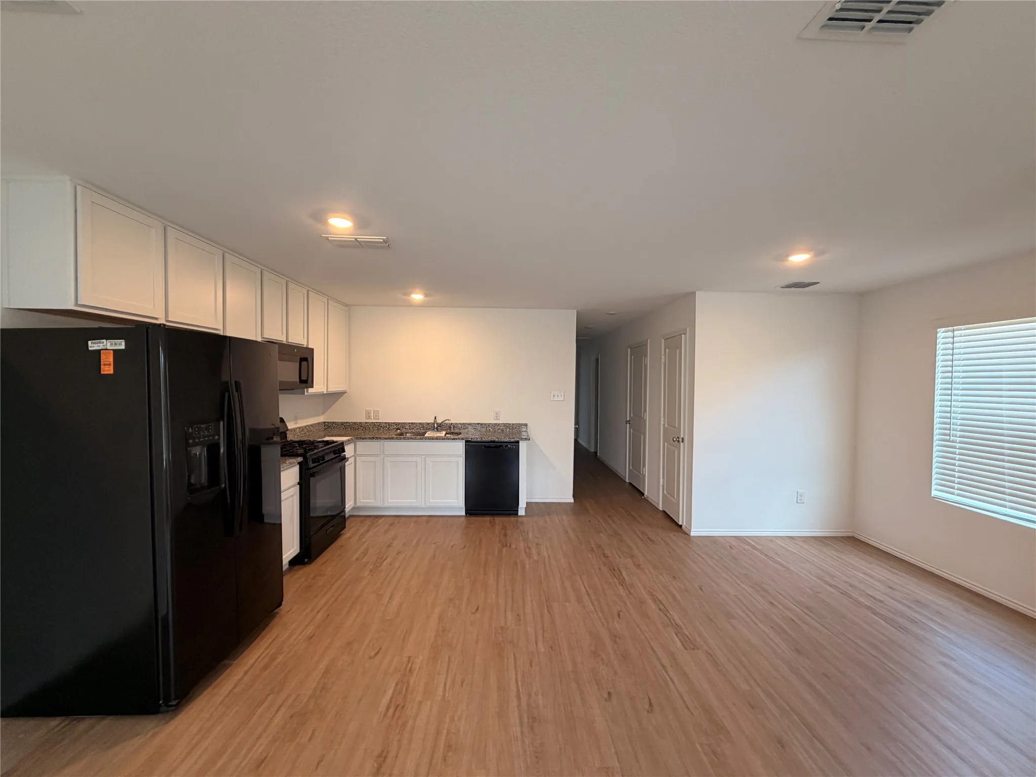 Single Family Residence For Sale in Ellis County , 465 Whistlestop Way, Ferris, Texas 75125, 3 Bedroom, 2 Bathroom, Garage spaces, 1,150 Sqft, built in 2023, mls#21328061, Real Estate Agent in Ferris, Homes For Sale in Ellis county, Homes For Sale in Ferris, Realtor in Ferris Texas, Real Estate Brokerage Independent Realty Texas, Luminita Cordes Realtor