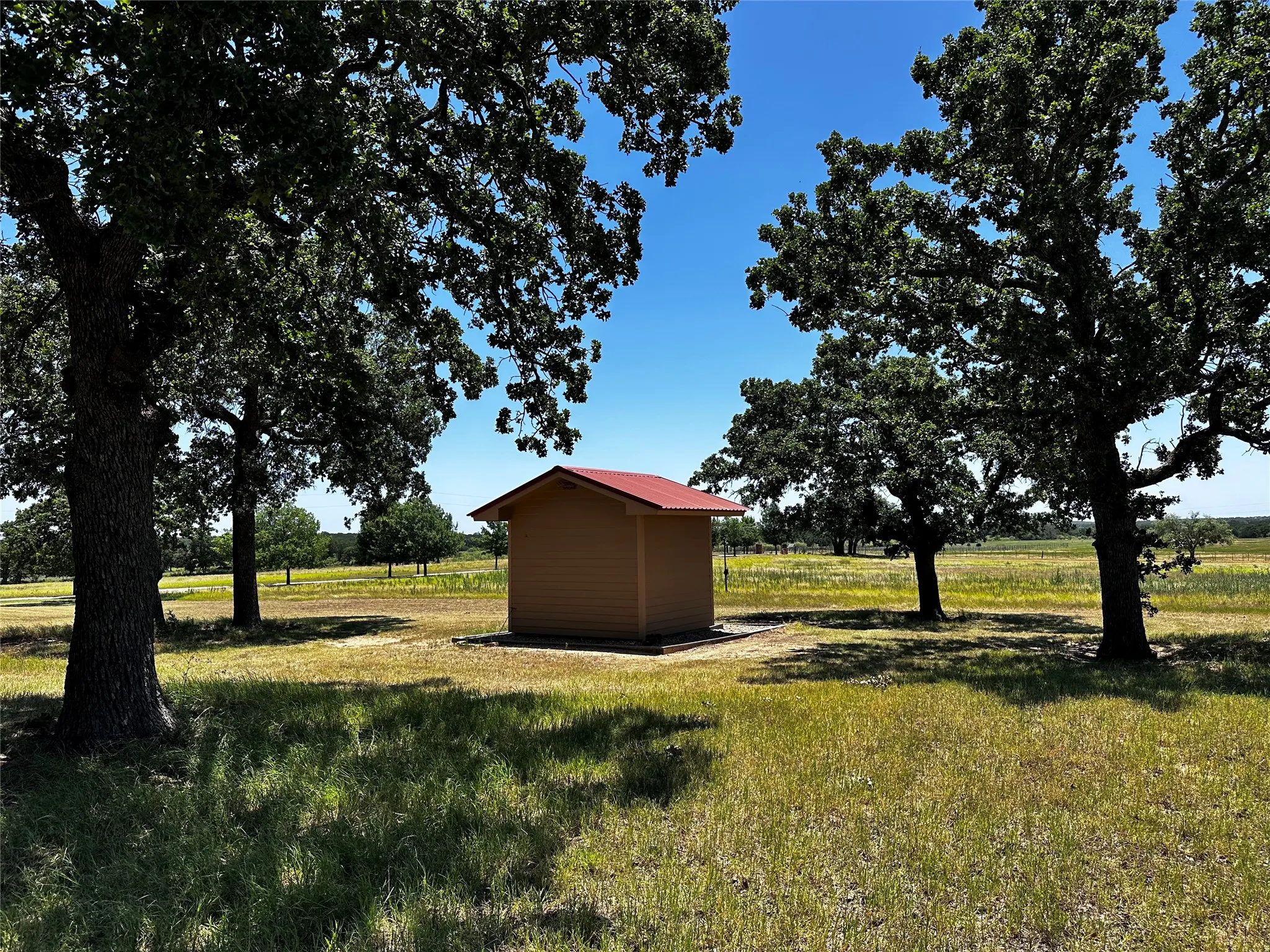 Farm For Sale in Callahan County , 7846 County Road 452, Cross Plains, Texas 76443, 3 Bedroom, 3 Bathroom, 2 Garage spaces, 3,996 Sqft, built in 2017, mls#21328064, Real Estate Agent in Cross Plains, Homes For Sale in Callahan county, Homes For Sale in Cross Plains, Realtor in Cross Plains Texas, Real Estate Brokerage Independent Realty Texas, Luminita Cordes Realtor