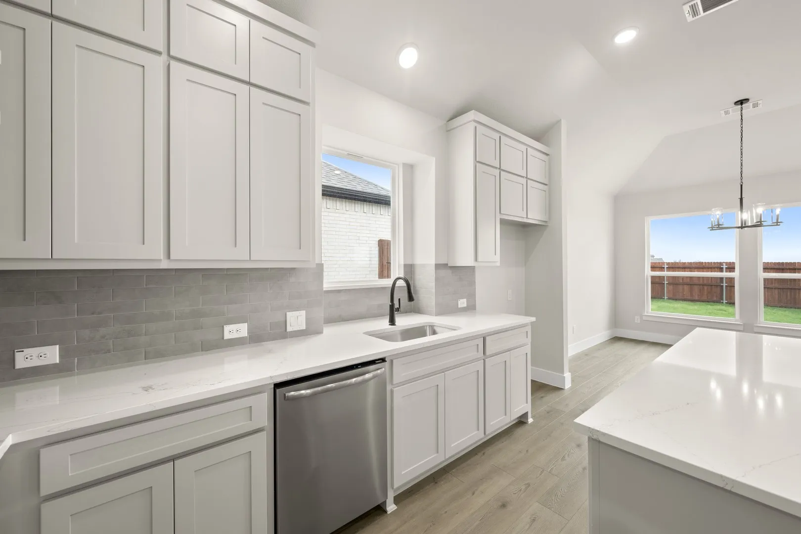 3731 Milwaukee- Kitchen-5