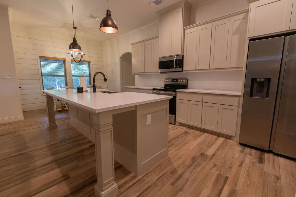 Single Family Residence For Sale in Parker County , 1013 Churchill Lane, Millsap, Texas 76066, 5 Bedroom, 3 Bathroom, 2 Garage spaces, 2,390 Sqft, built in 2022, Price $582,900, mls#21327624, Real Estate Agent in Millsap, Homes For Sale in Parker county, Homes For Sale in Millsap, Realtor in Millsap Texas, Real Estate Brokerage Independent Realty Texas, Luminita Cordes Realtor