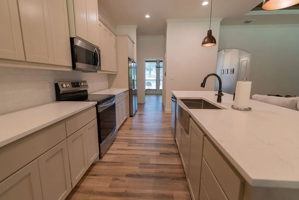 Single Family Residence For Sale in Parker County , 1013 Churchill Lane, Millsap, Texas 76066, 5 Bedroom, 3 Bathroom, 2 Garage spaces, 2,390 Sqft, built in 2022, Price $582,900, mls#21327624, Real Estate Agent in Millsap, Homes For Sale in Parker county, Homes For Sale in Millsap, Realtor in Millsap Texas, Real Estate Brokerage Independent Realty Texas, Luminita Cordes Realtor