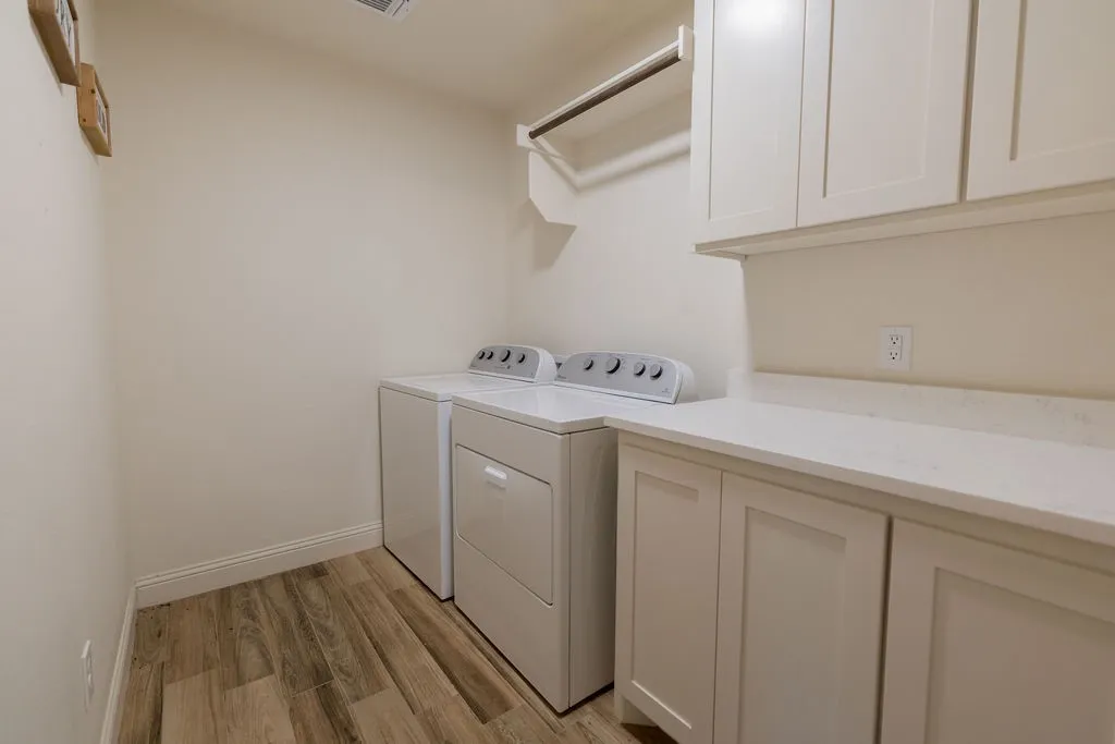 Single Family Residence For Sale in Parker County , 1013 Churchill Lane, Millsap, Texas 76066, 5 Bedroom, 3 Bathroom, 2 Garage spaces, 2,390 Sqft, built in 2022, Price $582,900, mls#21327624, Real Estate Agent in Millsap, Homes For Sale in Parker county, Homes For Sale in Millsap, Realtor in Millsap Texas, Real Estate Brokerage Independent Realty Texas, Luminita Cordes Realtor