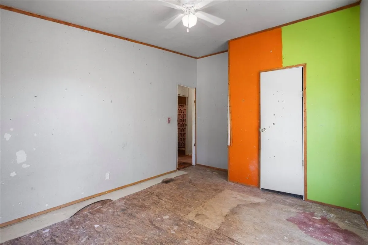 Mobile Home For Sale in Van Zandt County , 5942 FM 3080, Mabank, Texas 75147, 3 Bedroom, 2 Bathroom, Garage spaces, 1,600 Sqft, built in 1988, mls#21328078, Real Estate Agent in Mabank, Homes For Sale in Van Zandt county, Homes For Sale in Mabank, Realtor in Mabank Texas, Real Estate Brokerage Independent Realty Texas, Luminita Cordes Realtor
