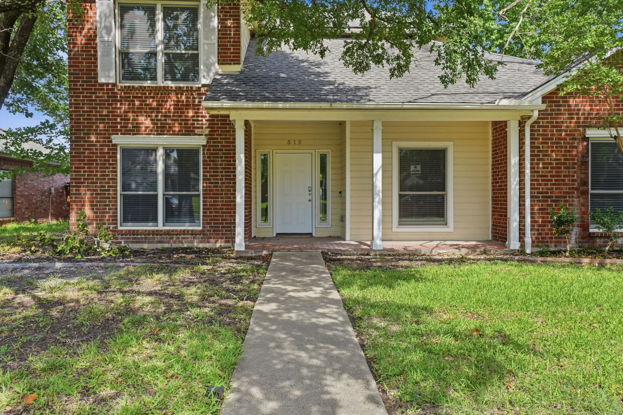Single Family Residence For Sale in Dallas County , 512 Buttercup Trail, Mesquite, Texas 75149, 4 Bedroom, 3 Bathroom, 2 Garage spaces, 2,162 Sqft, built in 1986, mls#21282266, Real Estate Agent in Mesquite, Homes For Sale in Dallas county, Homes For Sale in Mesquite, Realtor in Mesquite Texas, Real Estate Brokerage Independent Realty Texas, Luminita Cordes Realtor