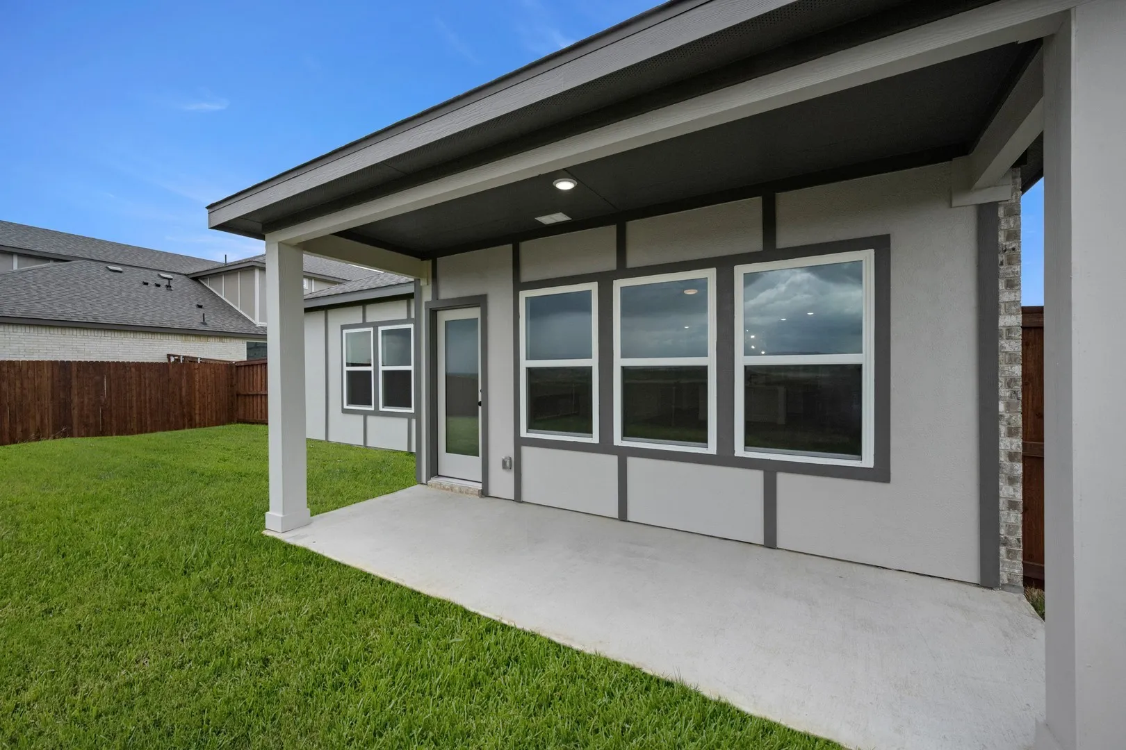 Single Family Residence For Sale in Ellis County , 713 Durango Street, Midlothian, Texas 76065, 5 Bedroom, 4 Bathroom, 2 Garage spaces, 2,608 Sqft, built in 2026, mls#21328033, Real Estate Agent in Midlothian, Homes For Sale in Ellis county, Homes For Sale in Midlothian, Realtor in Midlothian Texas, Real Estate Brokerage Independent Realty Texas, Luminita Cordes Realtor
