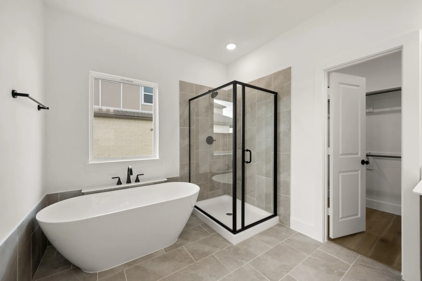 713 Durango- Primary Suite-4