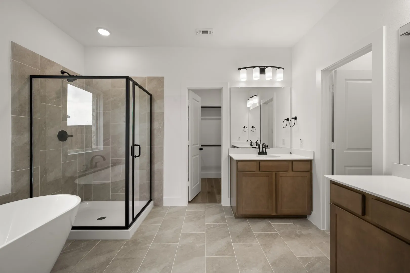 713 Durango- Primary Suite-3