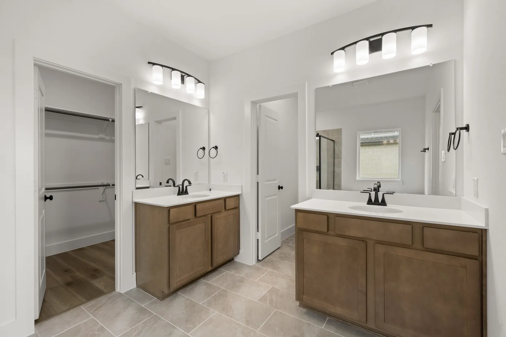 713 Durango- Primary Suite-5