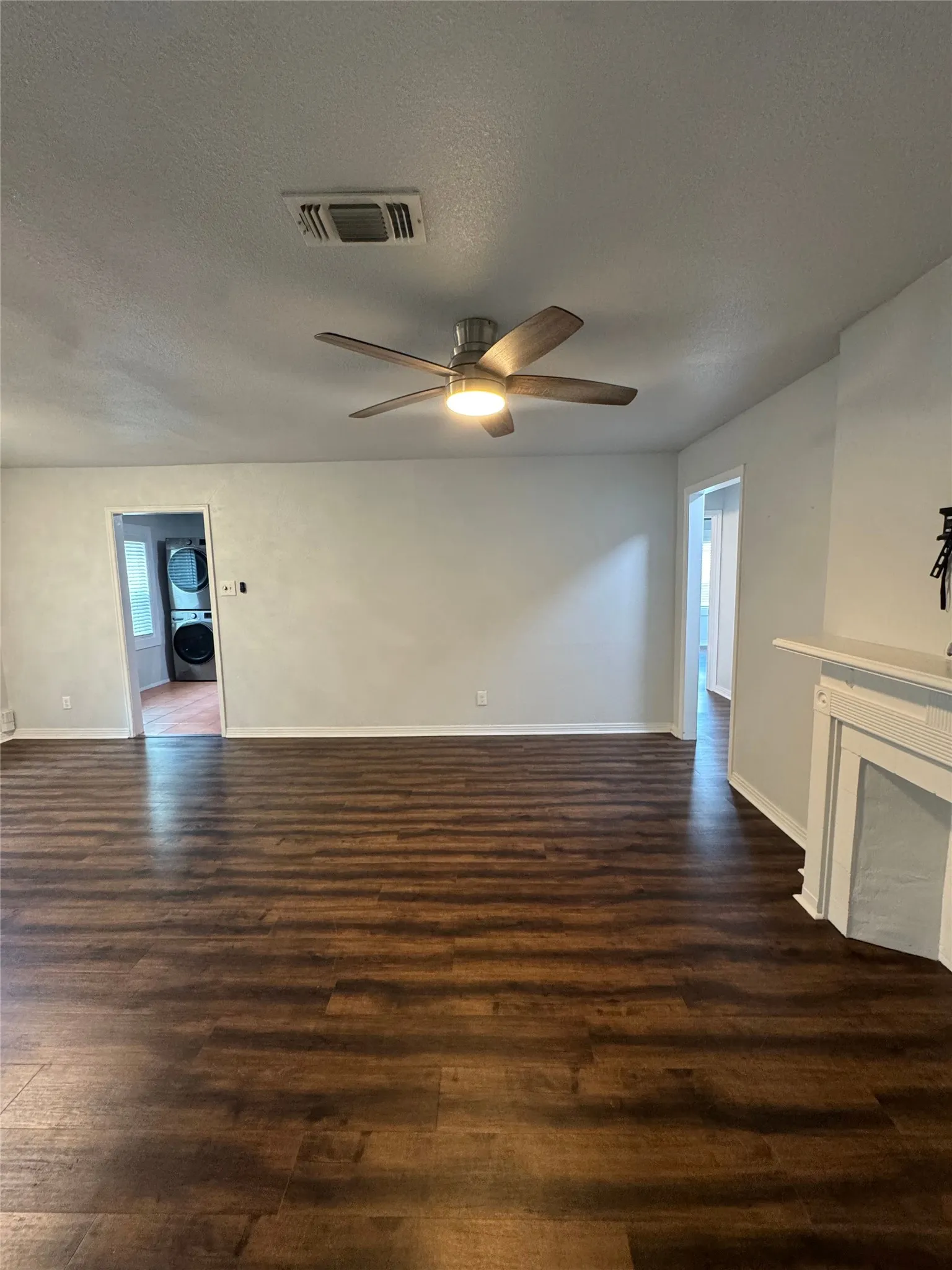 Single Family Residence For Rent in Tarrant County , 3241 Sandage Avenue, Fort Worth, Texas 76109, 3 Bedroom, 2 Bathroom, Garage spaces, 1,115 Sqft, built in 1946, mls#21328085, Real Estate Agent in Fort Worth, Homes For Rent in Tarrant county, Homes For Rent in Fort Worth, Realtor in Fort Worth Texas, Real Estate Brokerage Independent Realty Texas, Luminita Cordes Realtor