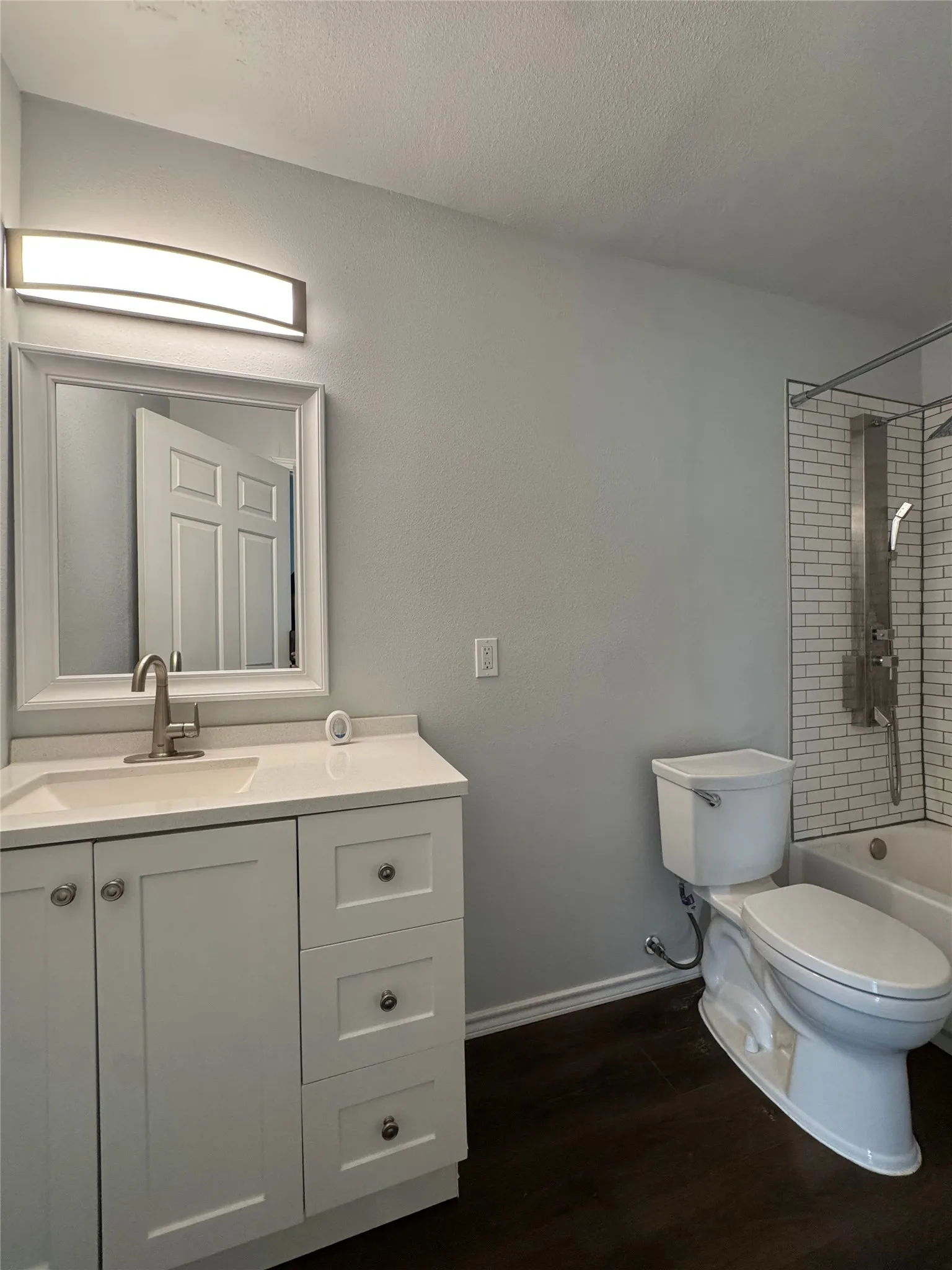 Single Family Residence For Rent in Tarrant County , 3241 Sandage Avenue, Fort Worth, Texas 76109, 3 Bedroom, 2 Bathroom, Garage spaces, 1,115 Sqft, built in 1946, mls#21328085, Real Estate Agent in Fort Worth, Homes For Rent in Tarrant county, Homes For Rent in Fort Worth, Realtor in Fort Worth Texas, Real Estate Brokerage Independent Realty Texas, Luminita Cordes Realtor