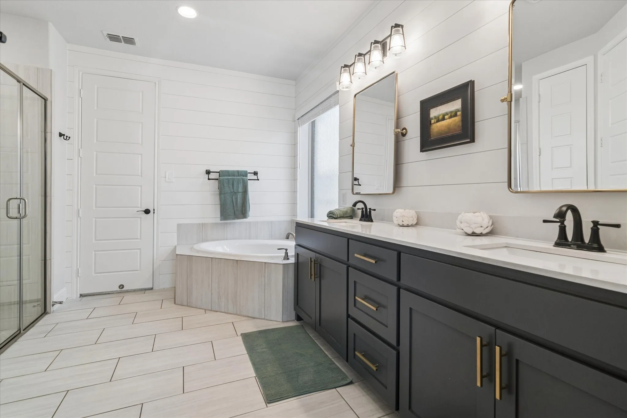Single Family Residence For Sale in Collin County , 2500 Williamsburg Drive, Melissa, Texas 75454, 5 Bedroom, 4 Bathroom, 3 Garage spaces, 3,309 Sqft, built in 2019, mls#21328094, Real Estate Agent in Melissa, Homes For Sale in Collin county, Homes For Sale in Melissa, Realtor in Melissa Texas, Real Estate Brokerage Independent Realty Texas, Luminita Cordes Realtor