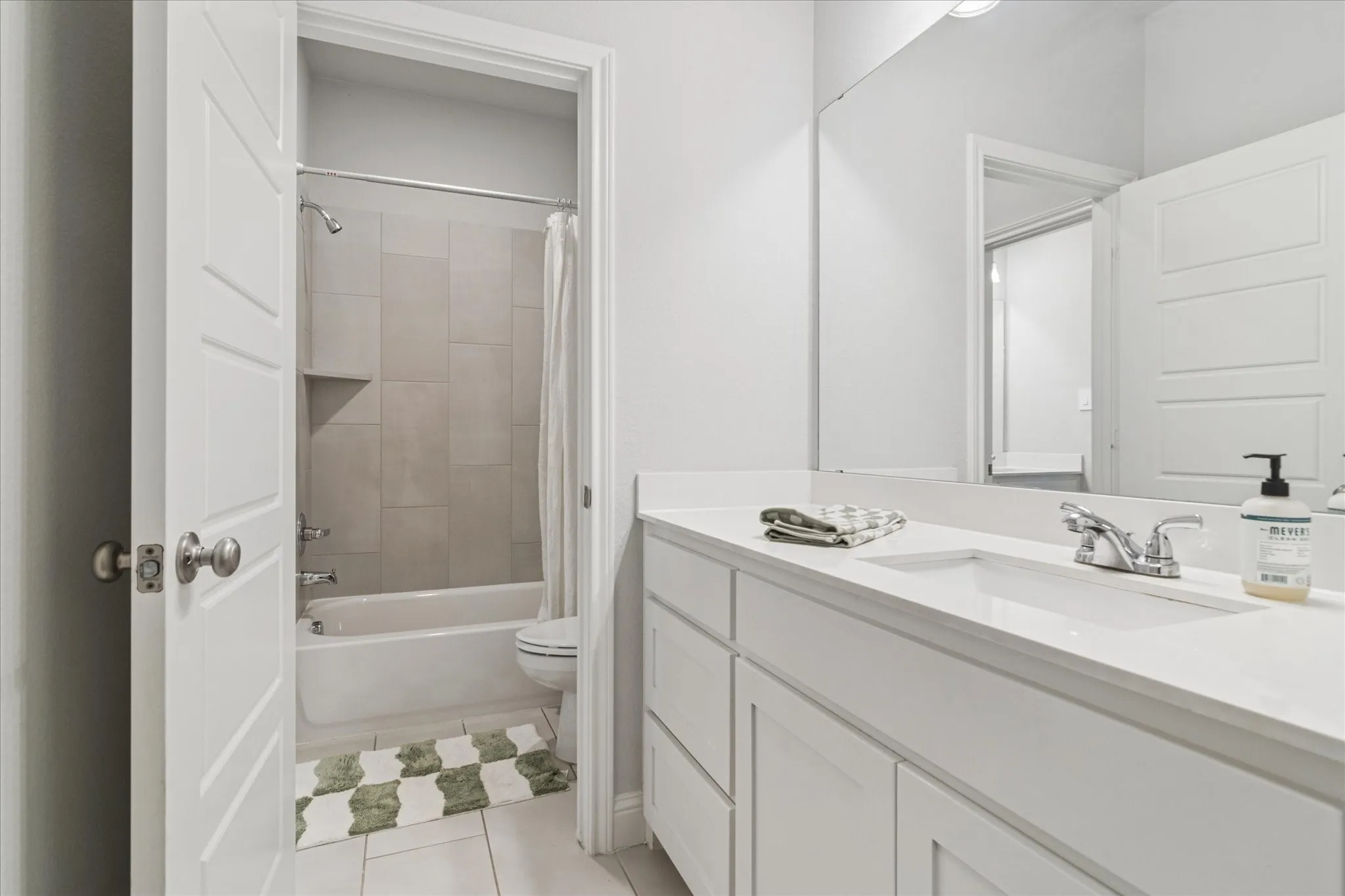 Single Family Residence For Sale in Collin County , 2500 Williamsburg Drive, Melissa, Texas 75454, 5 Bedroom, 4 Bathroom, 3 Garage spaces, 3,309 Sqft, built in 2019, mls#21328094, Real Estate Agent in Melissa, Homes For Sale in Collin county, Homes For Sale in Melissa, Realtor in Melissa Texas, Real Estate Brokerage Independent Realty Texas, Luminita Cordes Realtor