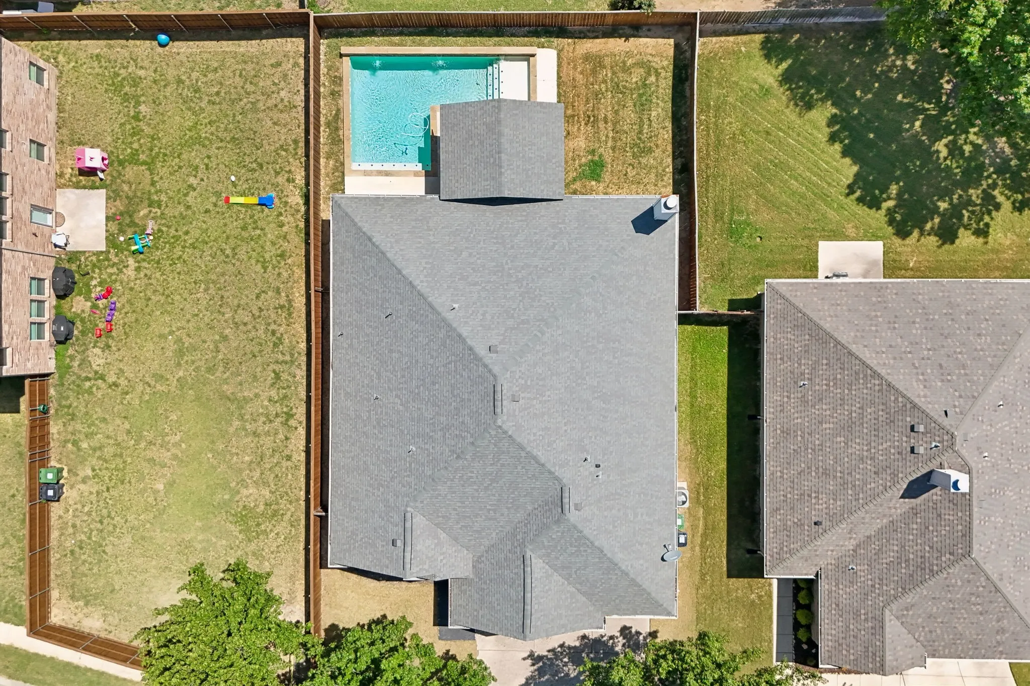 Single Family Residence For Sale in Denton County , 5501 Manitou Drive, Prosper, Texas 75078, 4 Bedroom, 2 Bathroom, 3 Garage spaces, 2,279 Sqft, built in 2008, mls#21327431, Real Estate Agent in Prosper, Homes For Sale in Denton county, Homes For Sale in Prosper, Realtor in Prosper Texas, Real Estate Brokerage Independent Realty Texas, Luminita Cordes Realtor