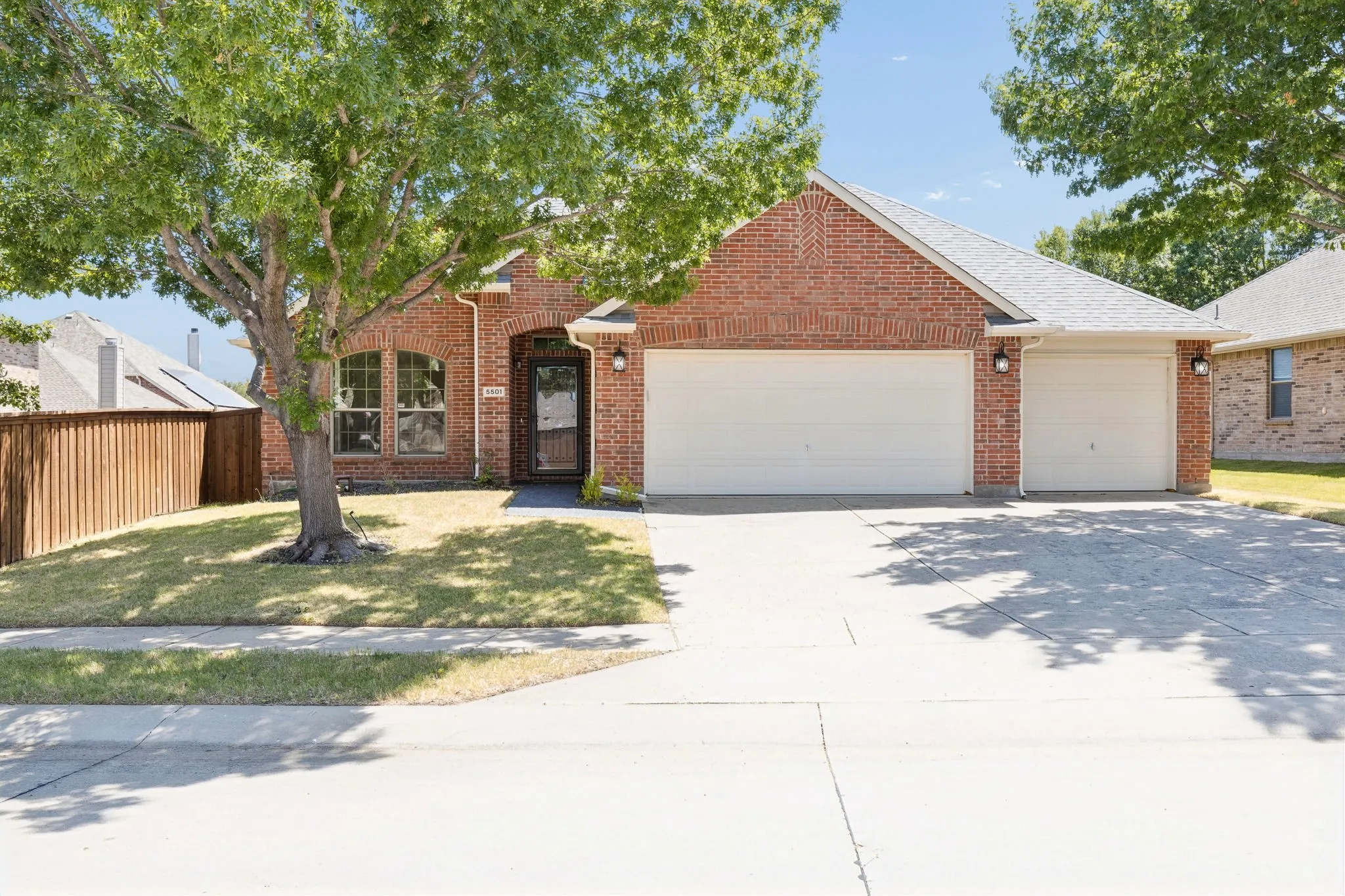 Single Family Residence For Sale in Denton County , 5501 Manitou Drive, Prosper, Texas 75078, 4 Bedroom, 2 Bathroom, 3 Garage spaces, 2,279 Sqft, built in 2008, mls#21327431, Real Estate Agent in Prosper, Homes For Sale in Denton county, Homes For Sale in Prosper, Realtor in Prosper Texas, Real Estate Brokerage Independent Realty Texas, Luminita Cordes Realtor