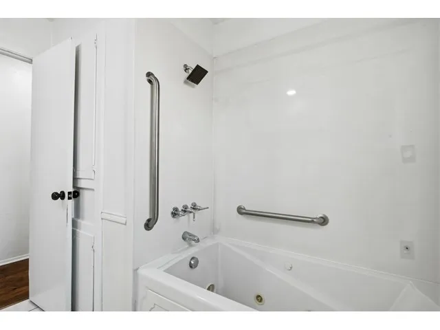 Single Family Residence For Sale in Tarrant County , 2108 Guinevere Street, Arlington, Texas 76014, 3 Bedroom, 2 Bathroom, 2 Garage spaces, 1,536 Sqft, built in 1974, mls#21328017, Real Estate Agent in Arlington, Homes For Sale in Tarrant county, Homes For Sale in Arlington, Realtor in Arlington Texas, Real Estate Brokerage Independent Realty Texas, Luminita Cordes Realtor