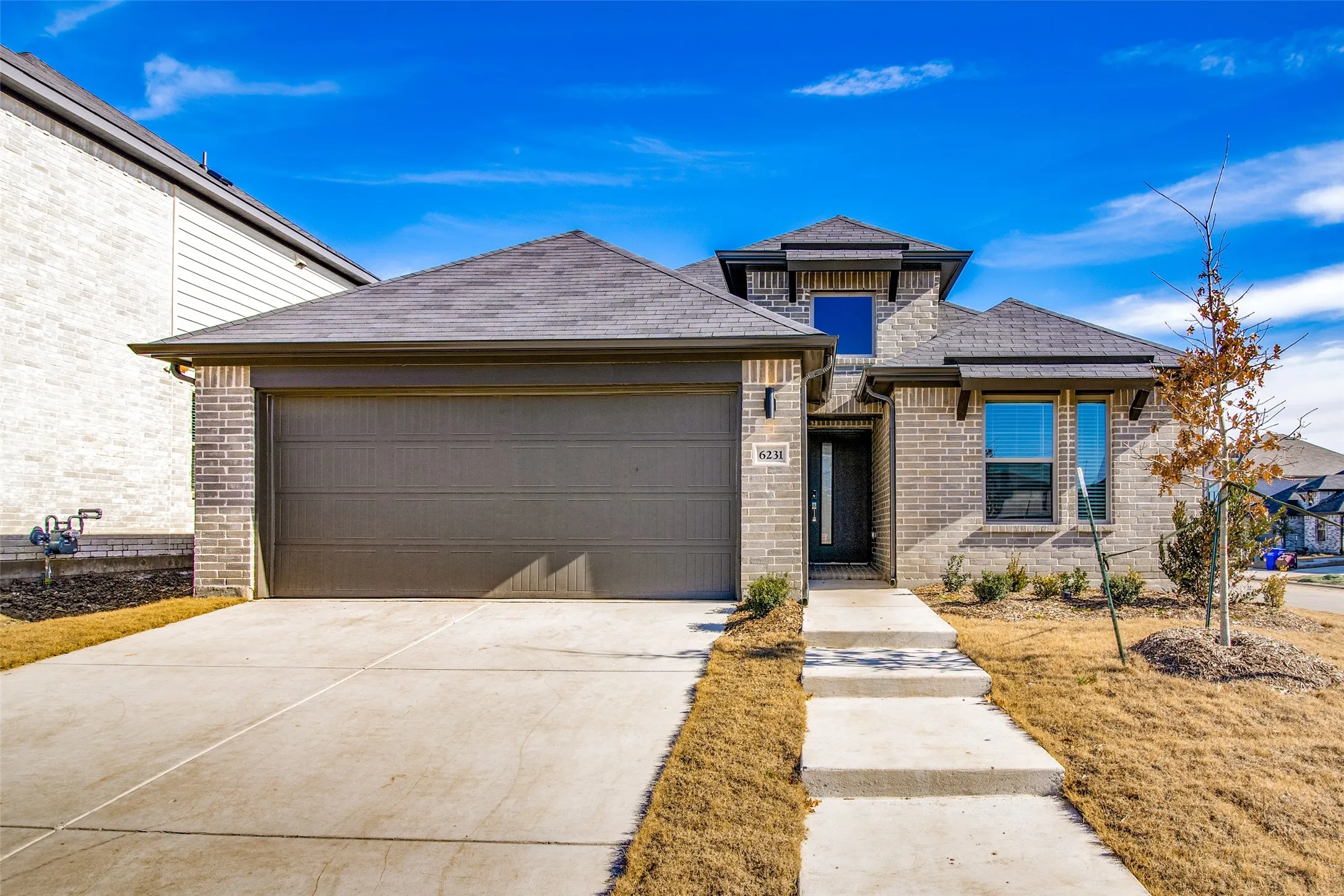 Single Family Residence For Rent in Rockwall County , 6231 Tawakoni Lane, Royse City, Texas 75189, 3 Bedroom, 2 Bathroom, 2 Garage spaces, 1,881 Sqft, built in 2022, mls#21328097, Real Estate Agent in Royse City, Homes For Rent in Rockwall county, Homes For Rent in Royse City, Realtor in Royse City Texas, Real Estate Brokerage Independent Realty Texas, Luminita Cordes Realtor